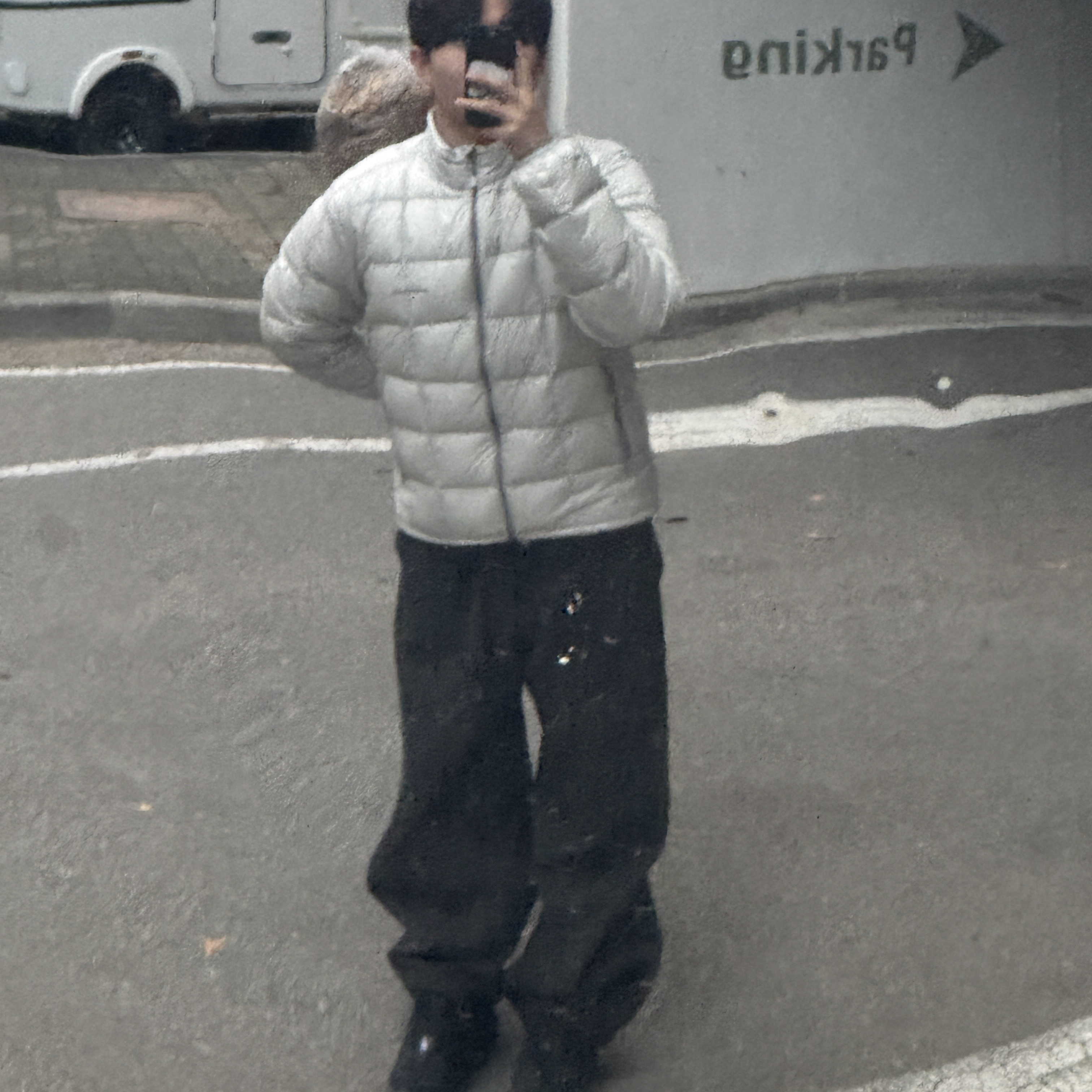 Montbell Superior Down Jacket Light Gray 착용 스타일