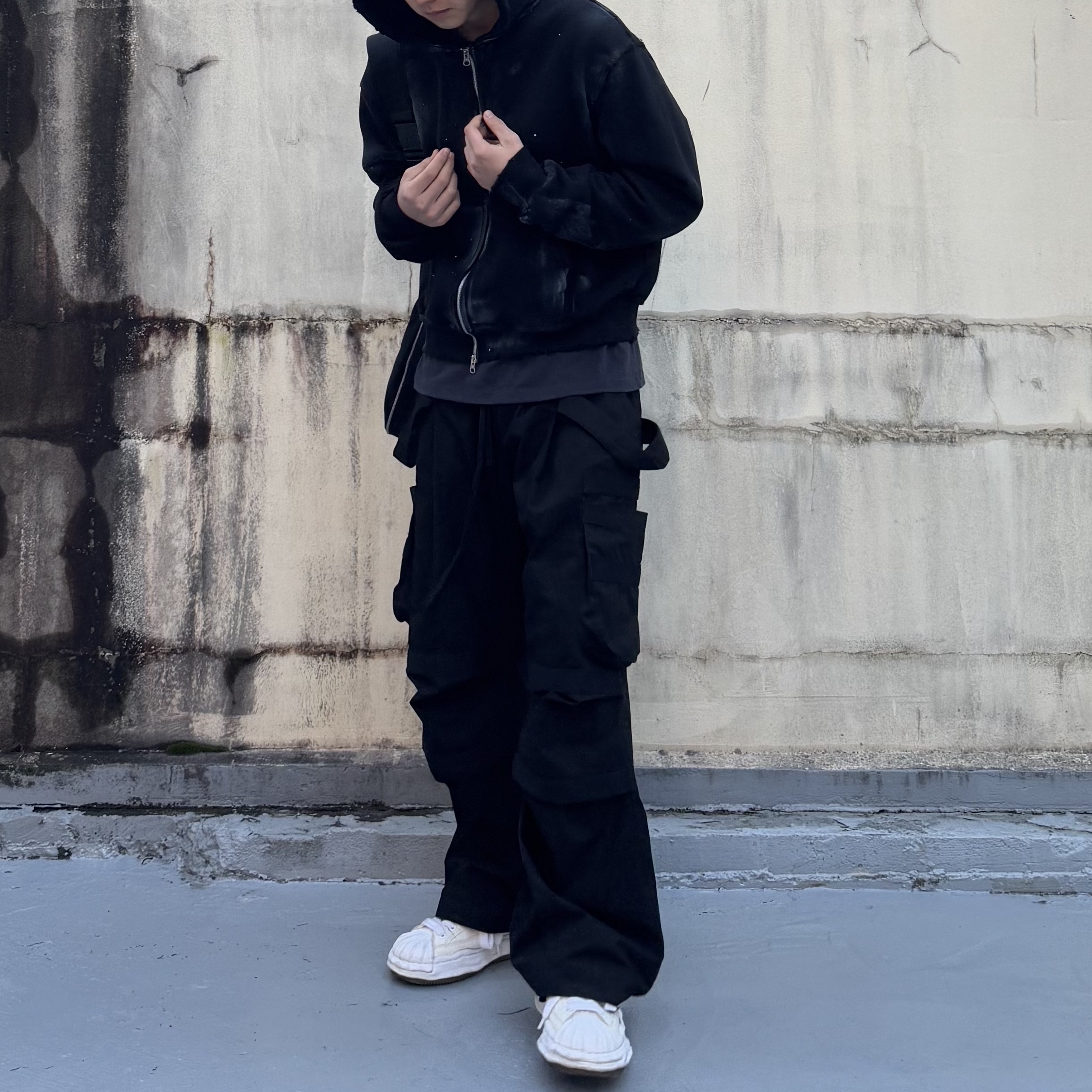 Maison Mihara Yasuhiro Blakey OG Sole Canvas Low-top Sneakers White, Wapworks Hard Knocks Cargo Pants Gas 착용 스타일 - 2