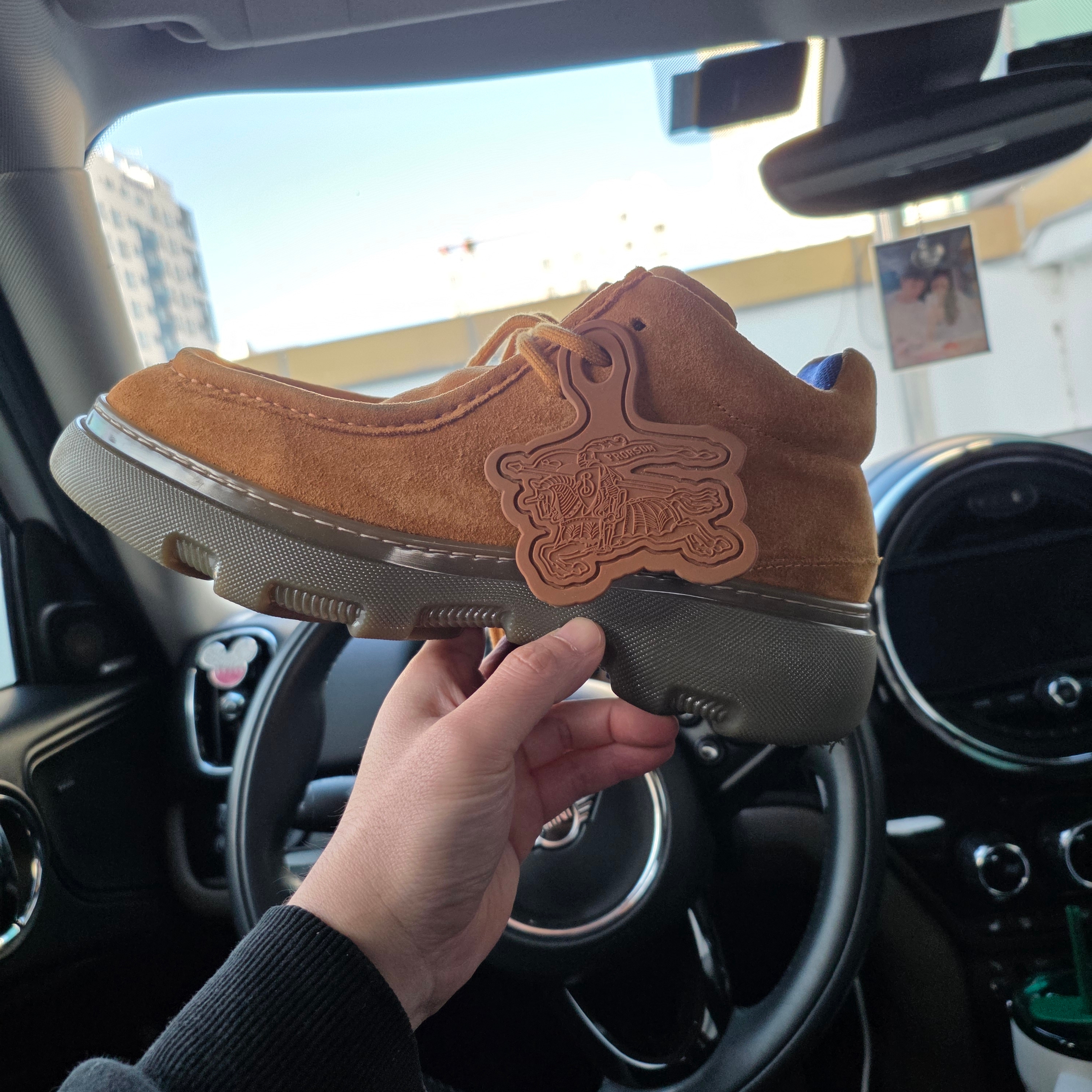 Burberry Suede Creeper Shoes Brown 착용 스타일