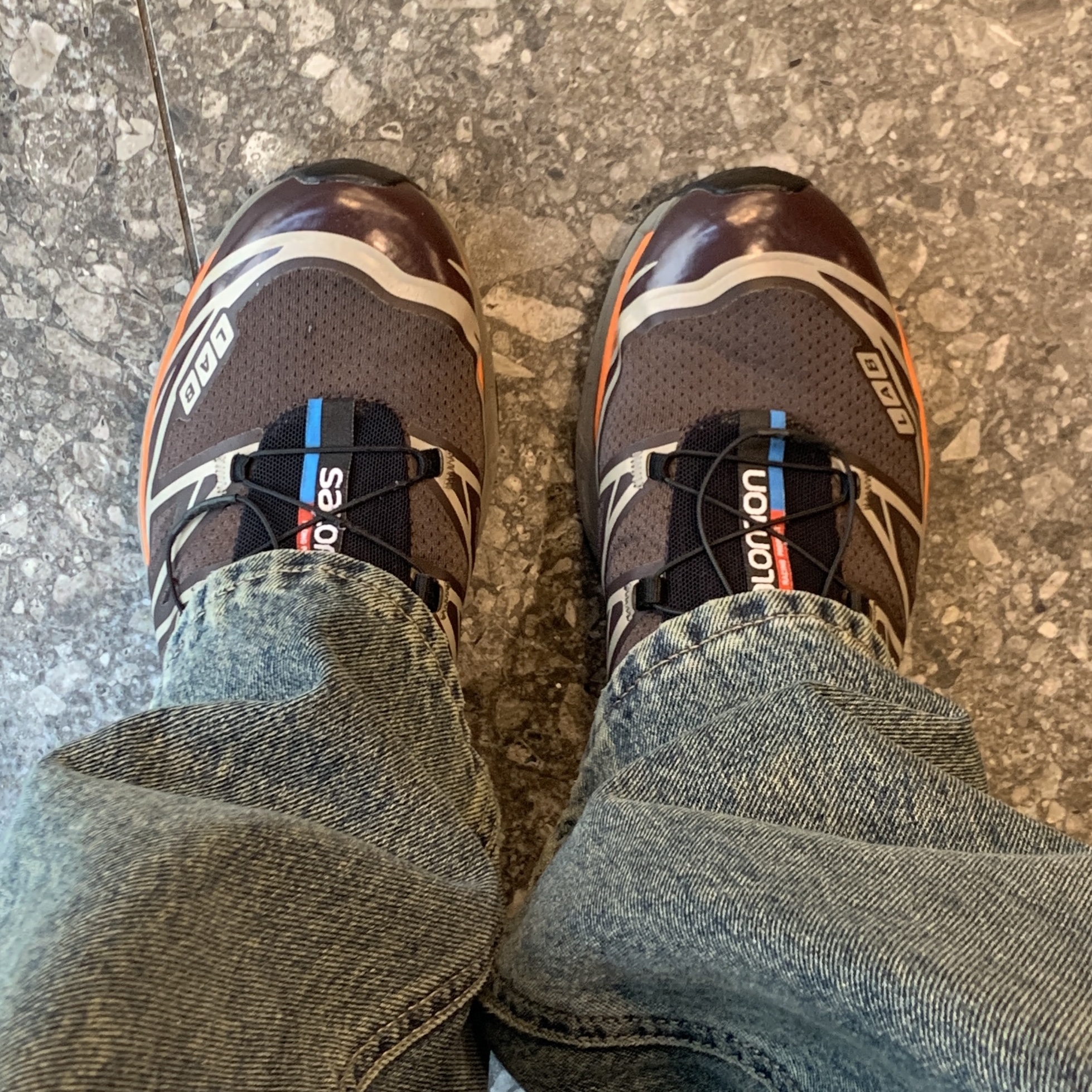 Salomon XT-6 ADV Shale Chocolate Plum 착용 스타일