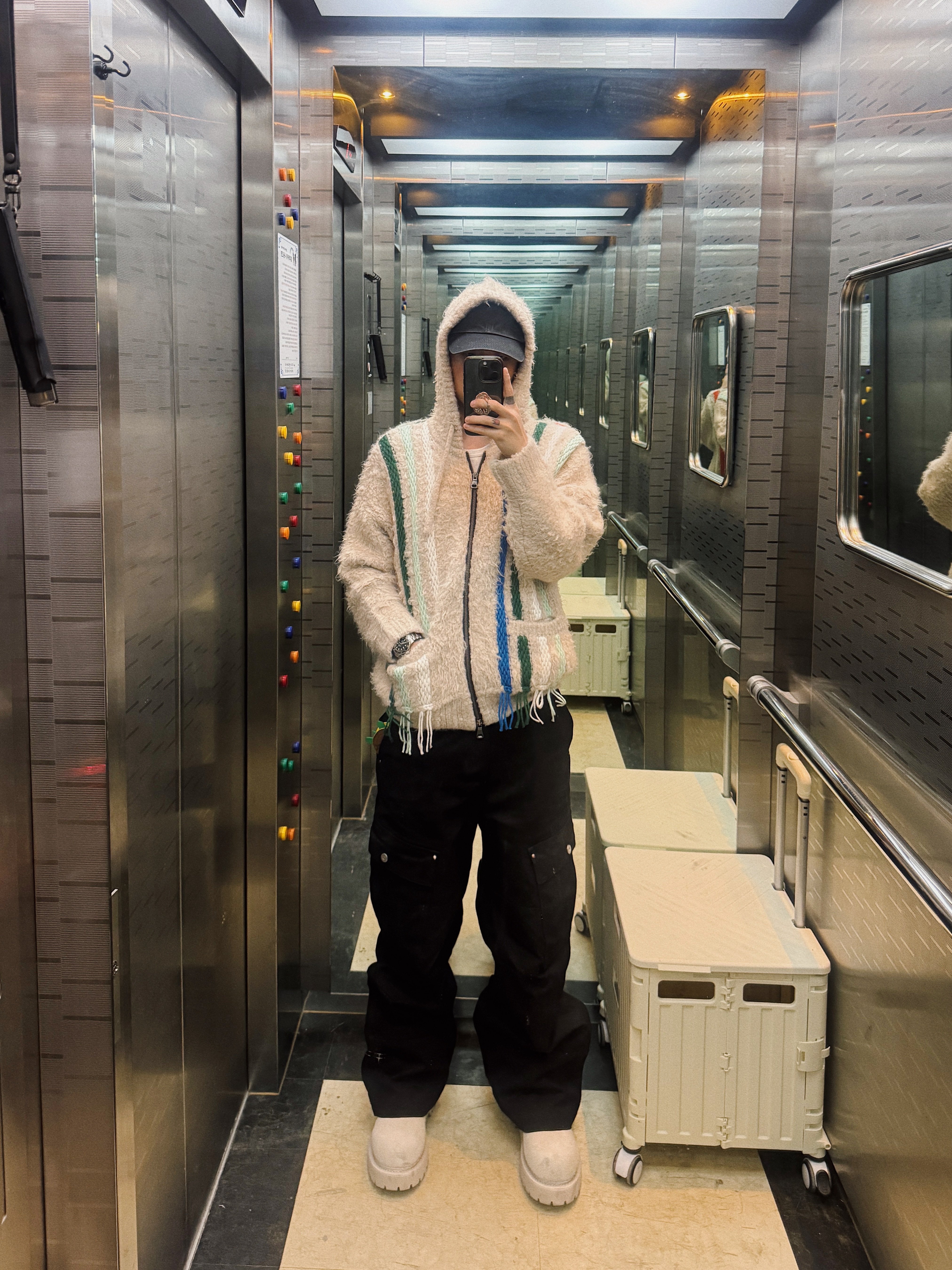 LOSTGARDEN x Grailz Route Slate Grey, LOSTGARDEN x Grailz Route Mushroom 착용 스타일 - 1
