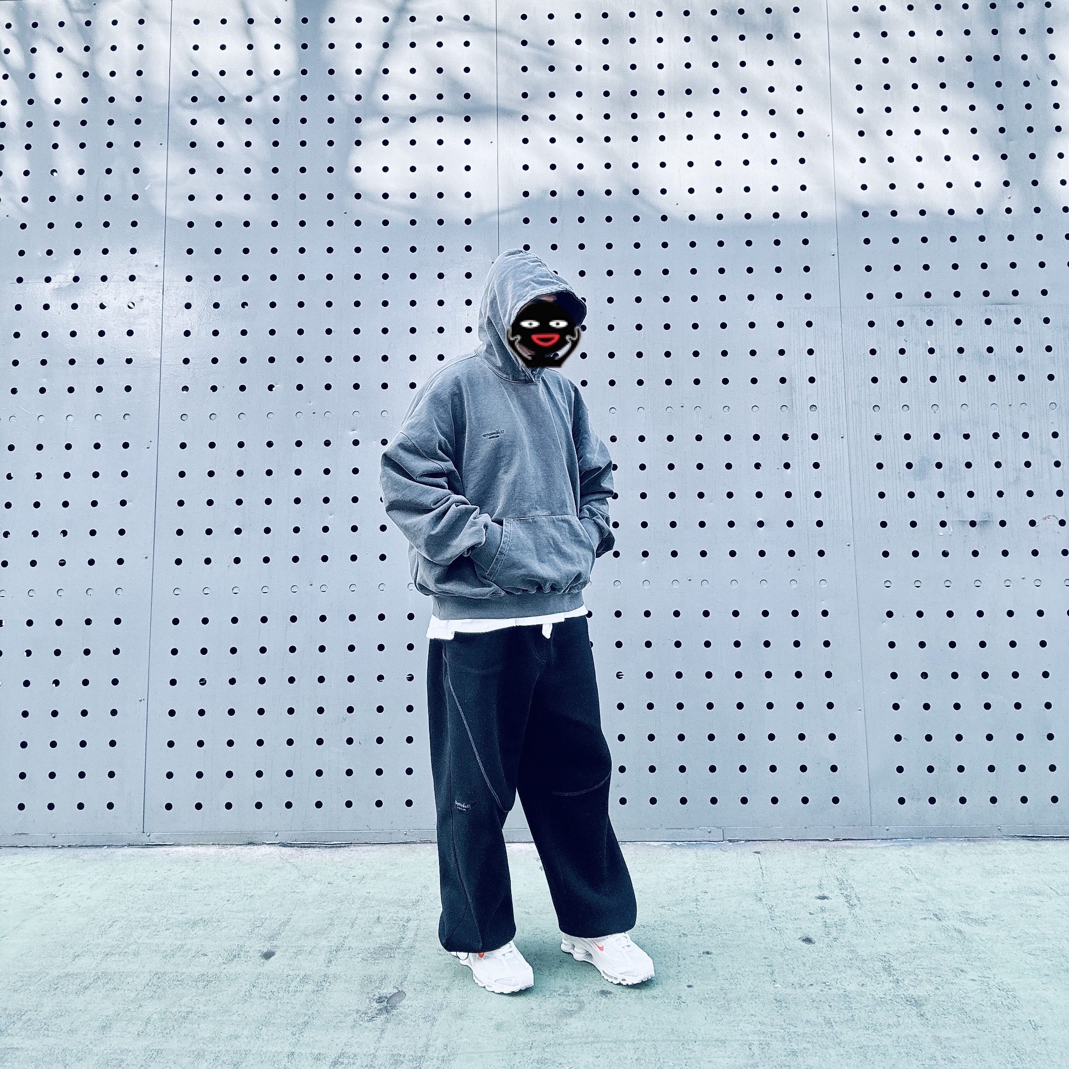 Undermycar Mu.08 Anti Fxxking Logo Play Oversized Pigment Hoodie Gray, Undermycar Mu.112 Original Logo Curve Line Stitch Bonded Sweat Pants Black 착용 스타일 - 1