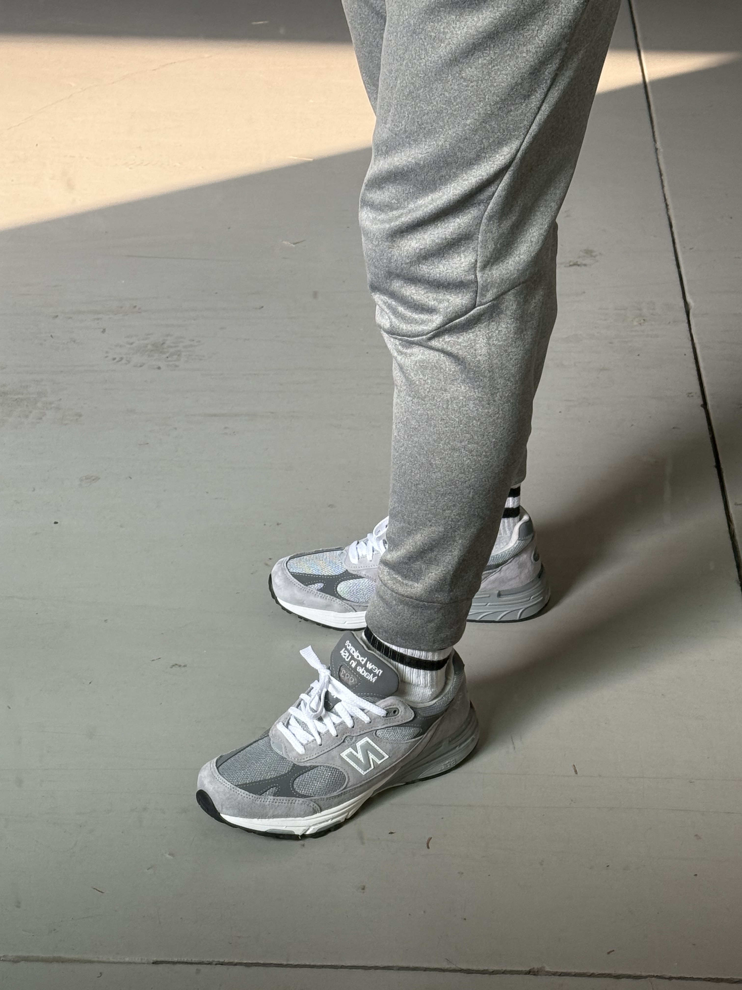 New Balance 993 Made in USA Grey - D Standard 착용 스타일 - 2
