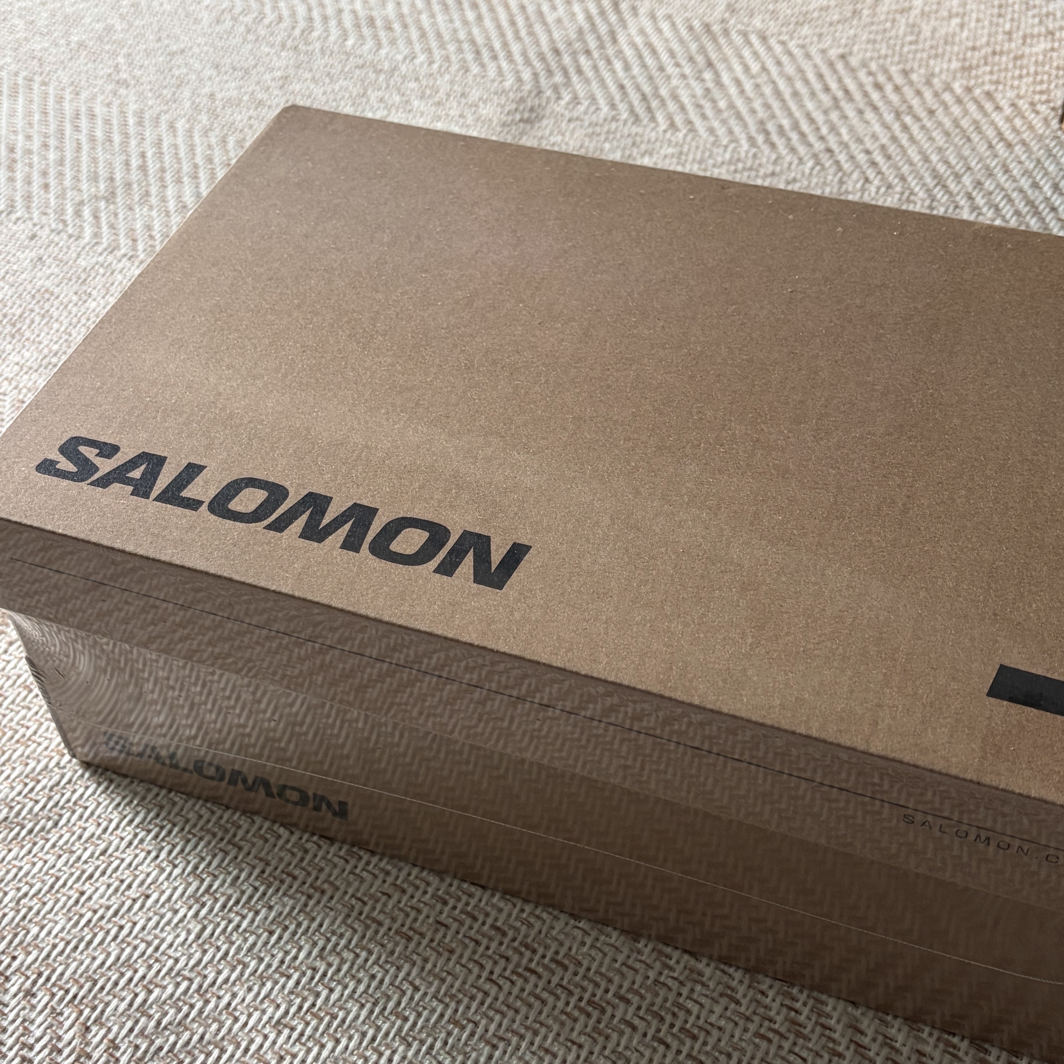 Salomon XT-Whisper Black Asphalt 착용 스타일 - 2