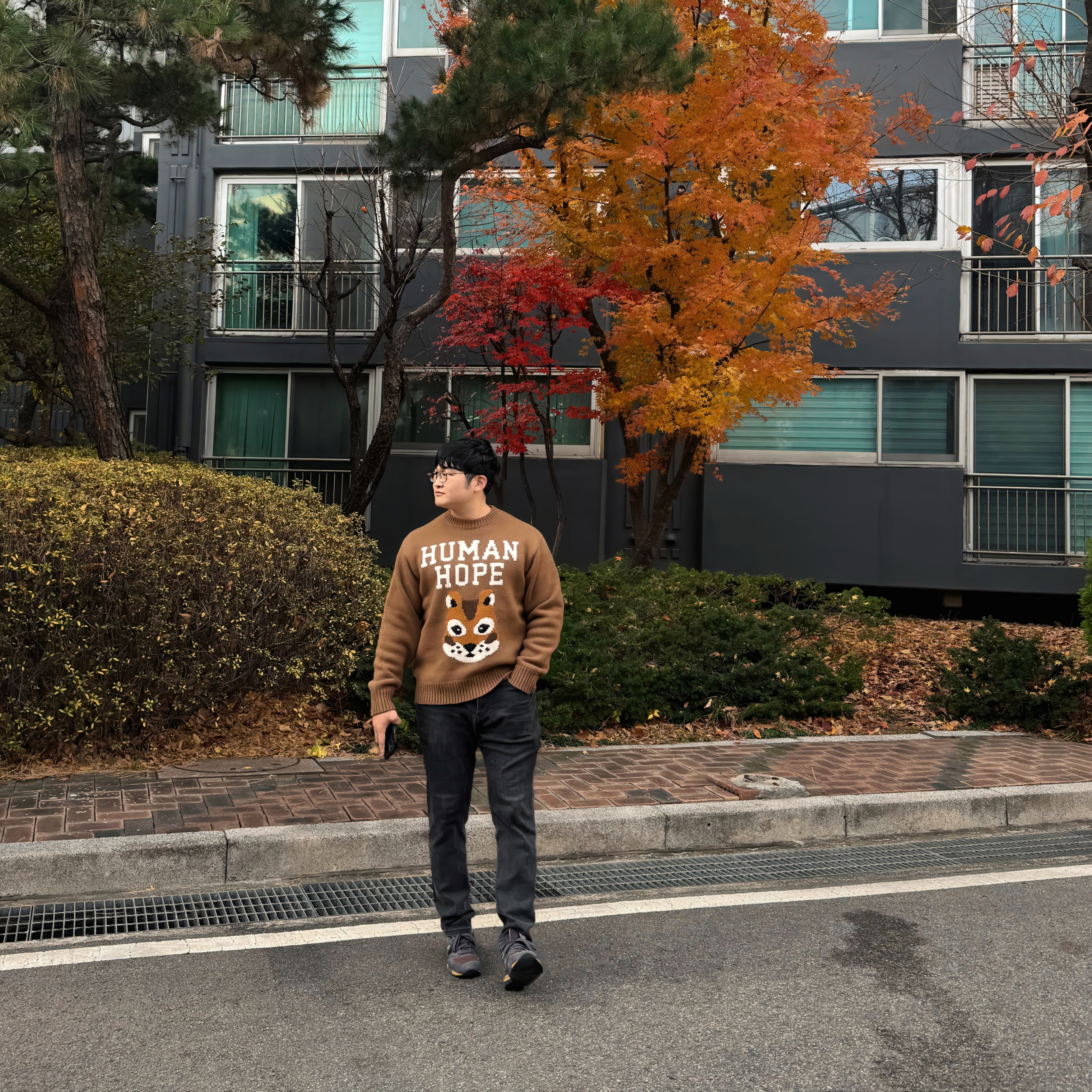 Human Made Human Hope Low Gauge Knit Brown, New Balance x Stone Island 998 Made in USA Mauve Deep Plum 착용 스타일