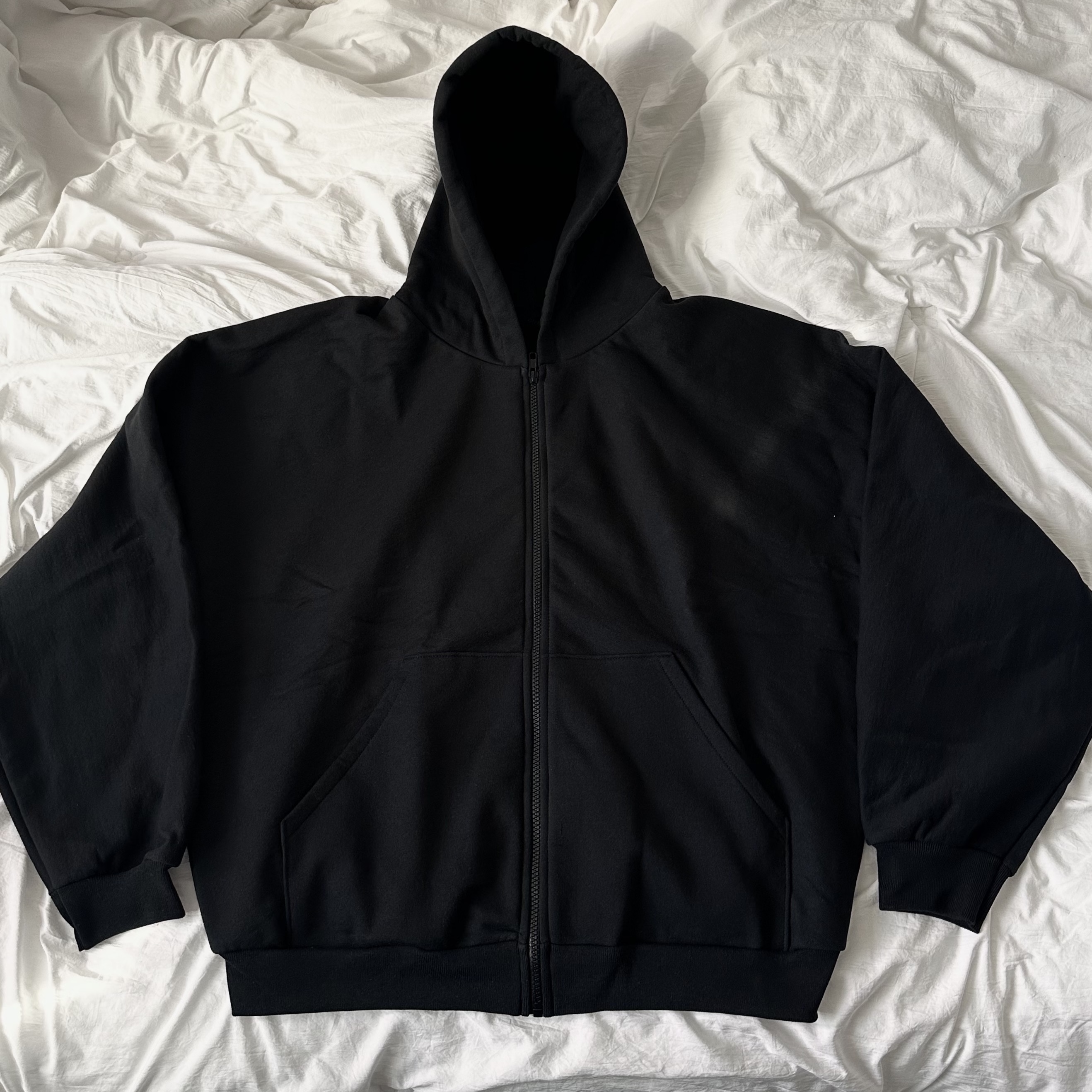 Yeezy HD-03 Blank Black 착용 스타일 - 1