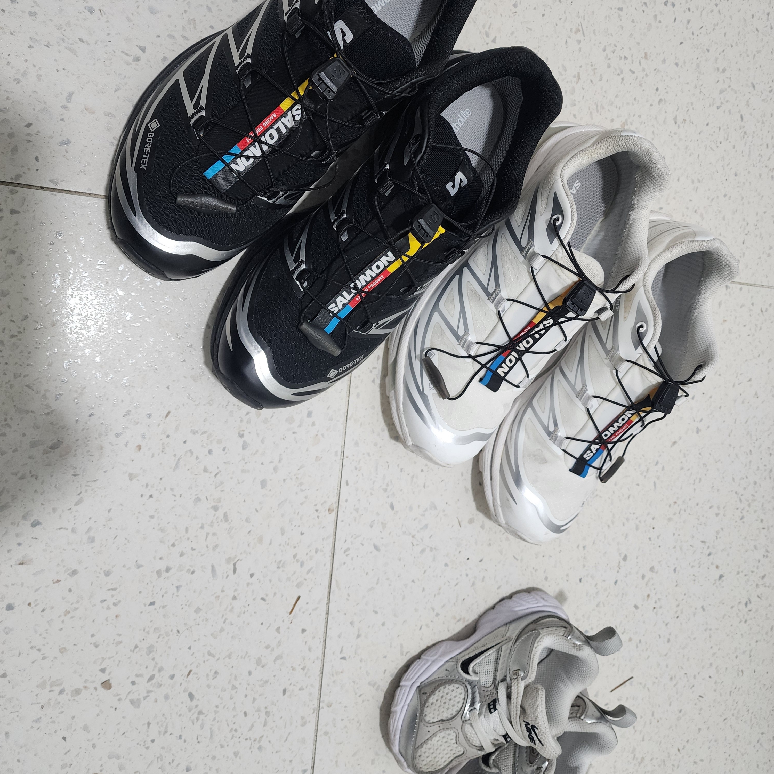 Salomon XT-6 GTX Black Silver 착용 스타일