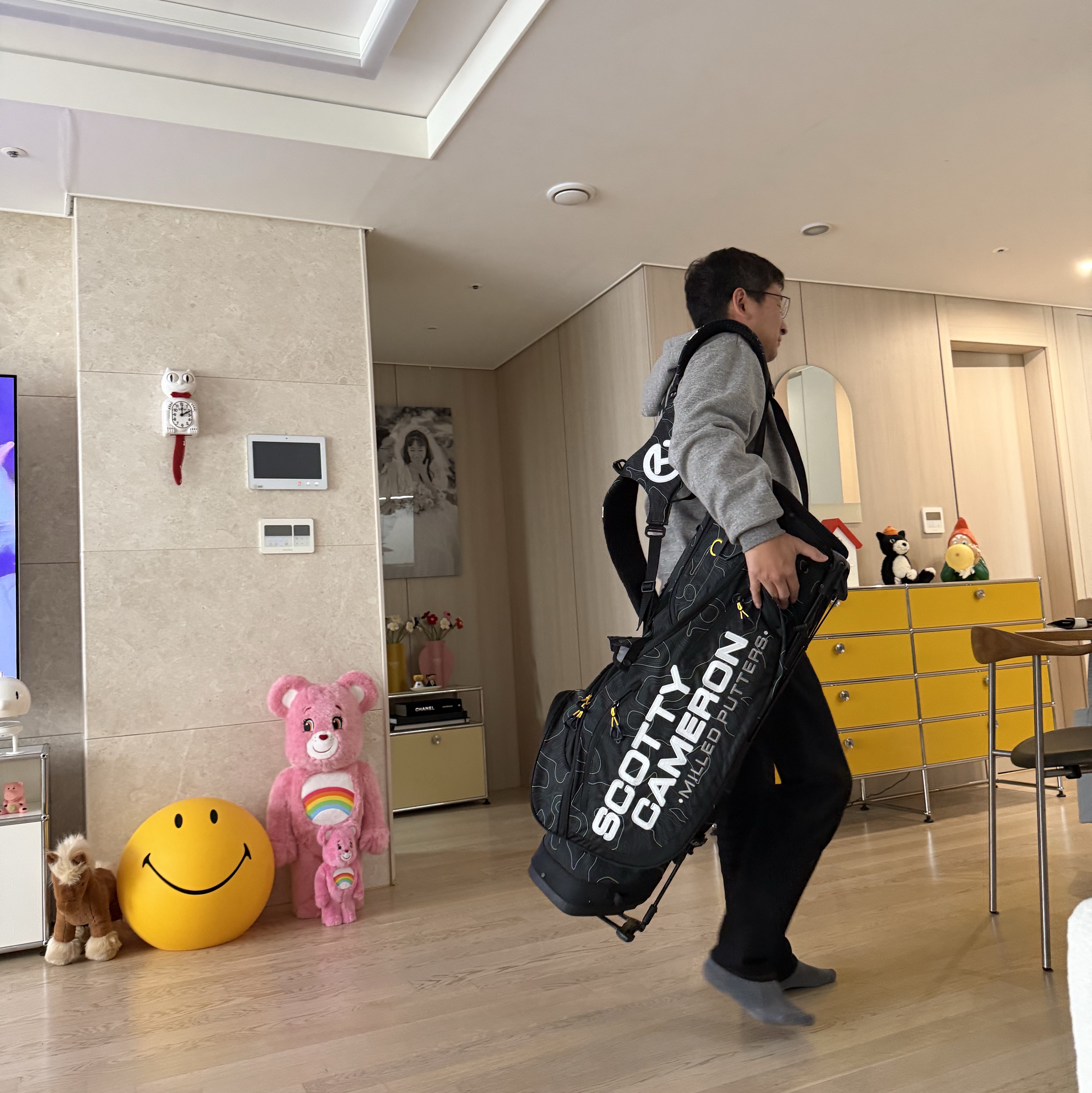 Titleist Scotty Cameron Pathfinder Topo Greens, Bearbrick Care Bears Cheer Bear Costume Ver. 400% 착용 스타일