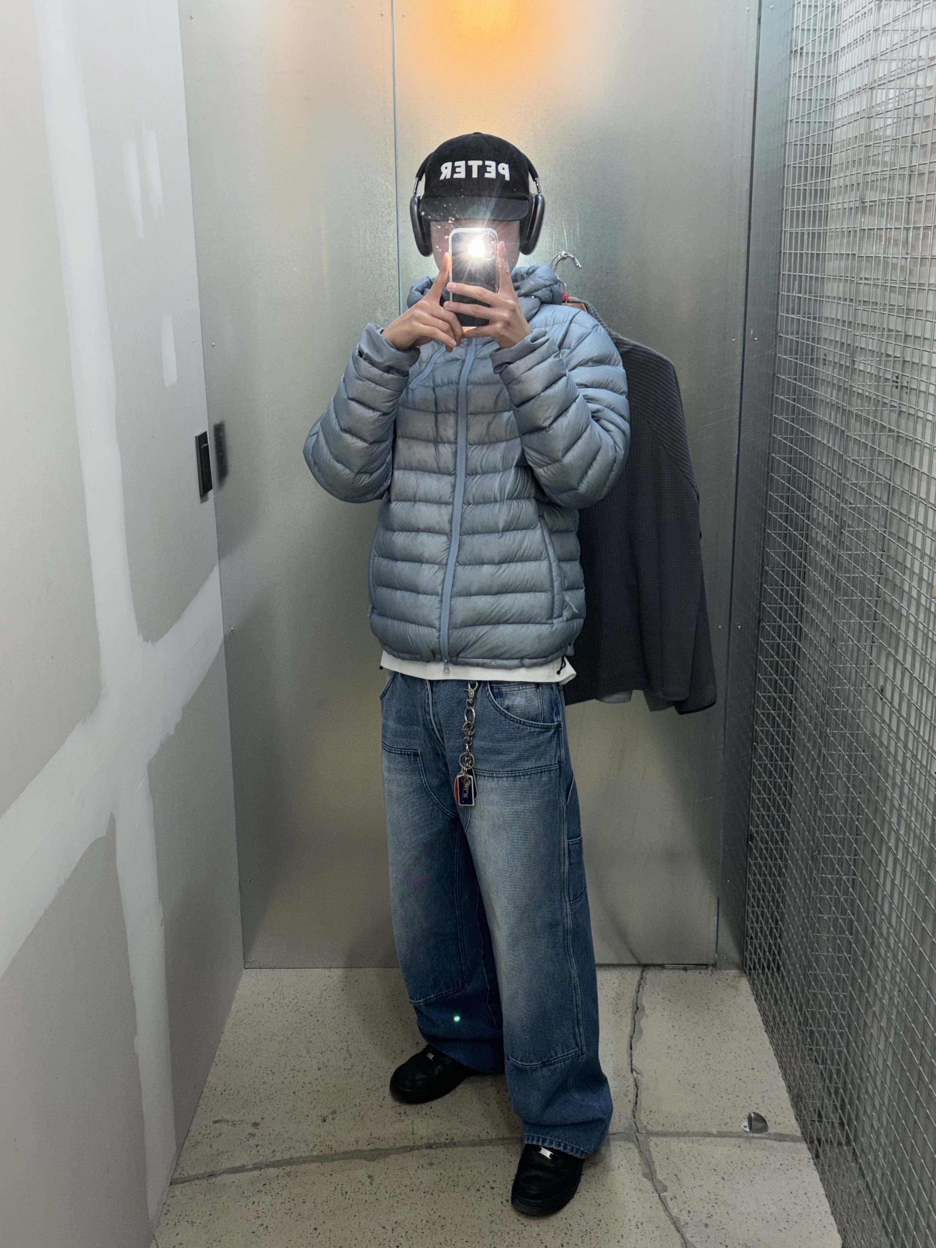 Sansan Gear Suffix Puffer Jacket Sky Blue - 24FW, My Name is Peter 6-Panel Peter Cap Black 착용 스타일 - 1