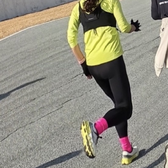 UVU Running Sock Pink 착용 스타일