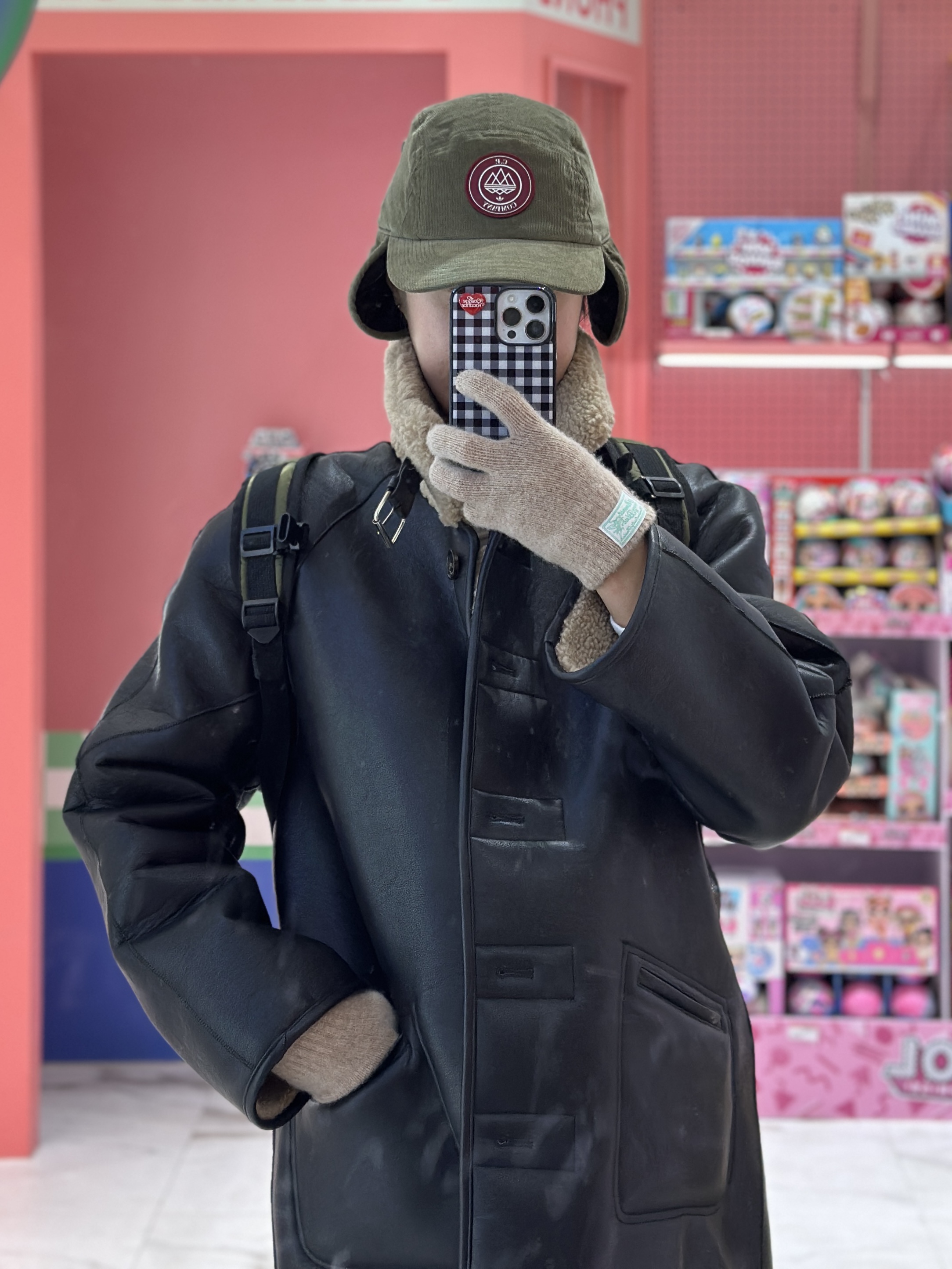 (W) UGG Classic Tall II Boots Chestnut, Adidas x C.P. Company Spezial Settend Hat Trace Olive 착용 스타일 - 4