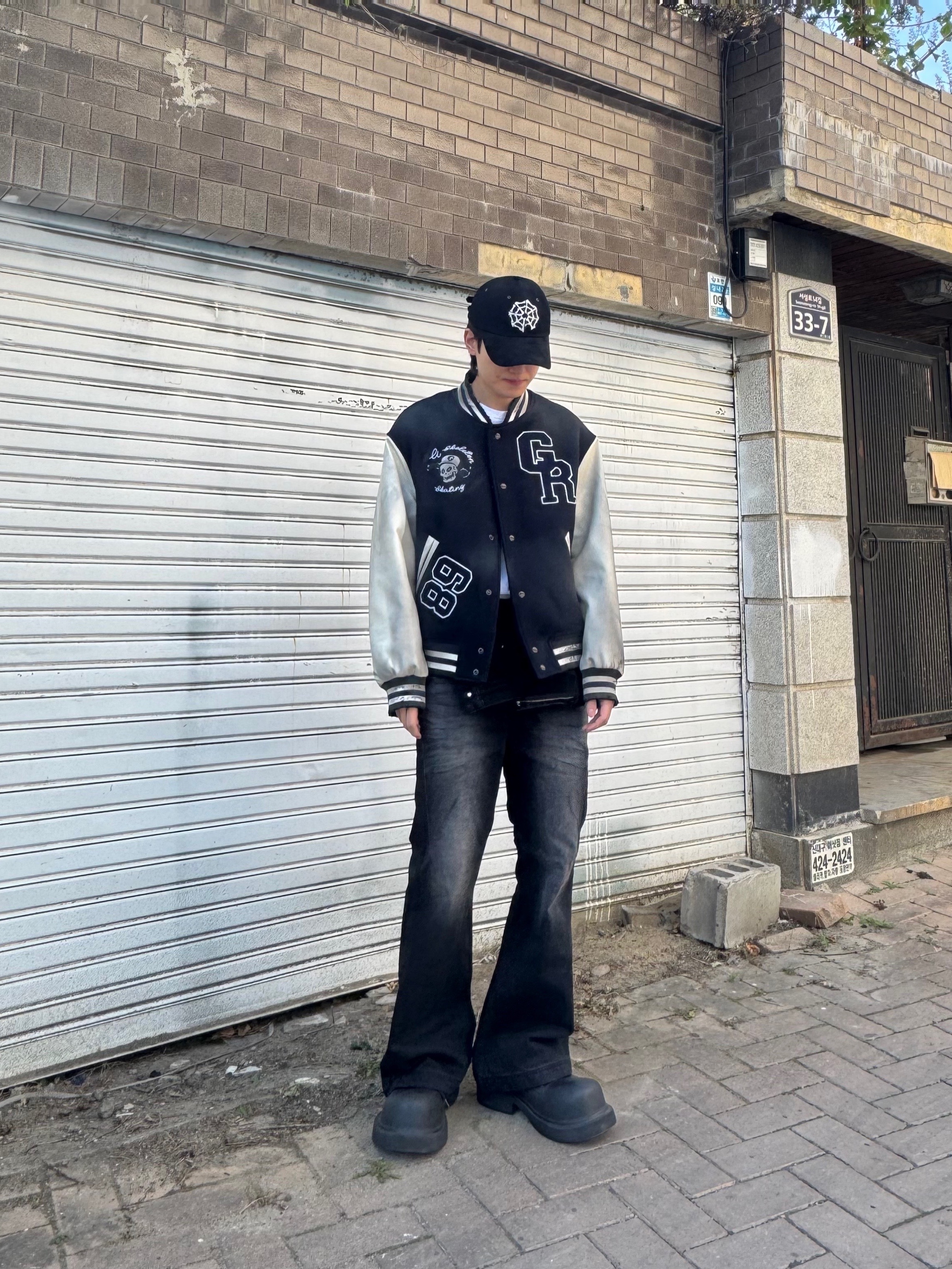 Grailz Skeletkate Dirty Varsity Jacket Navy, Balenciaga Steroid Derby Black 착용 스타일 - 2
