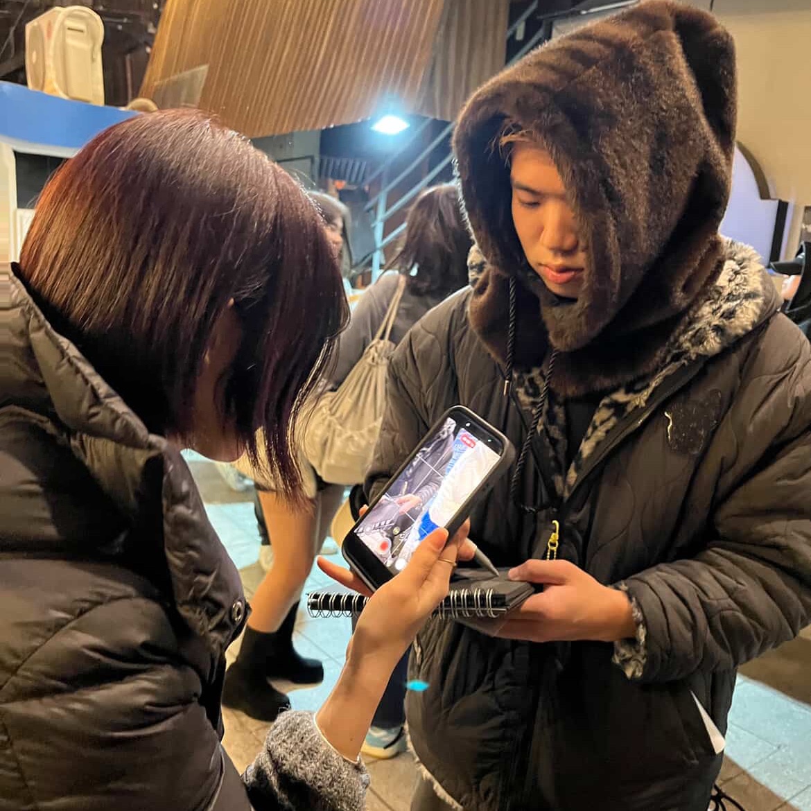 (W) Moncler Boed Hooded Shearing Trim Short Down Jacket Black Beige - 25FW, Heaven by Marc Jacobs Friendship Necklace Set Silver Ox (Set of 2) 착용 스타일 - 4