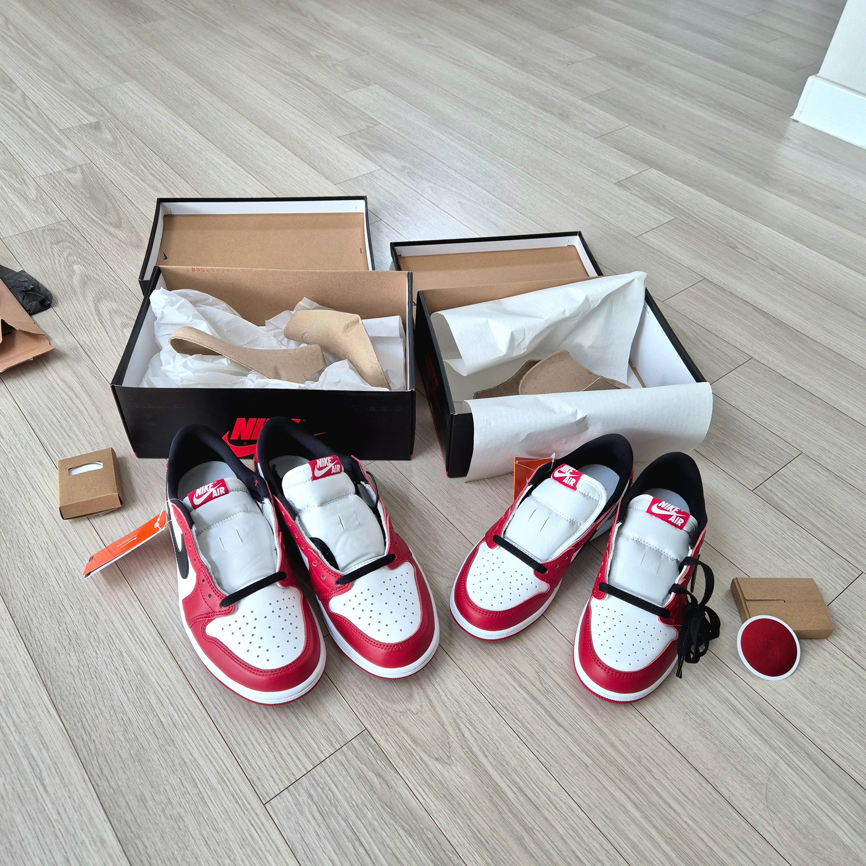 Jordan 1 Retro Low OG Chicago, (GS) Jordan 1 Retro Low OG Chicago 착용 스타일 - 2