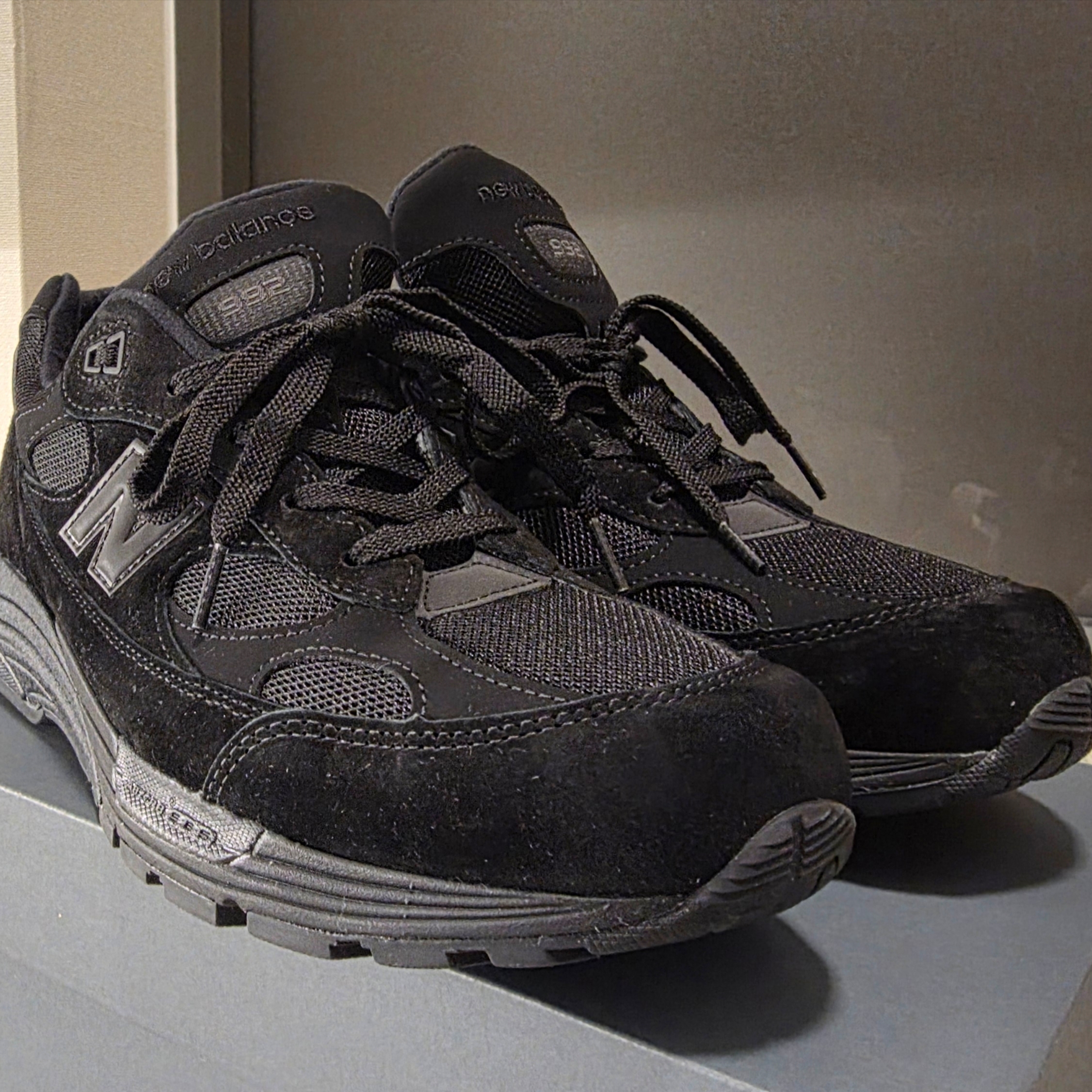 New Balance 992 Made in USA Core Black 착용 스타일