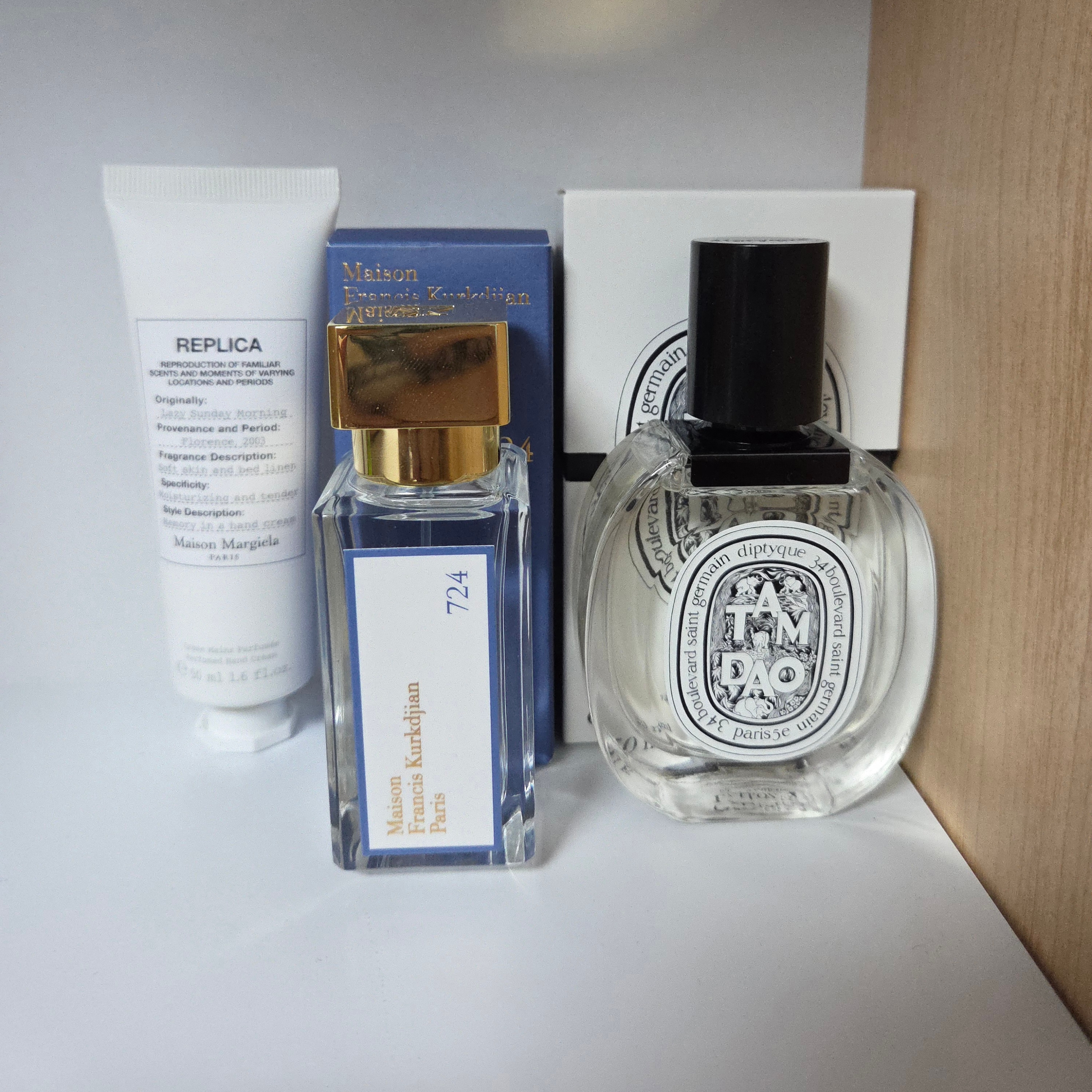 Maison Margiela Replica Lazy Sunday Morning Hand Cream 50ml, Maison Francis Kurkdjian 724 Eau De Parfum 35ml 착용 스타일