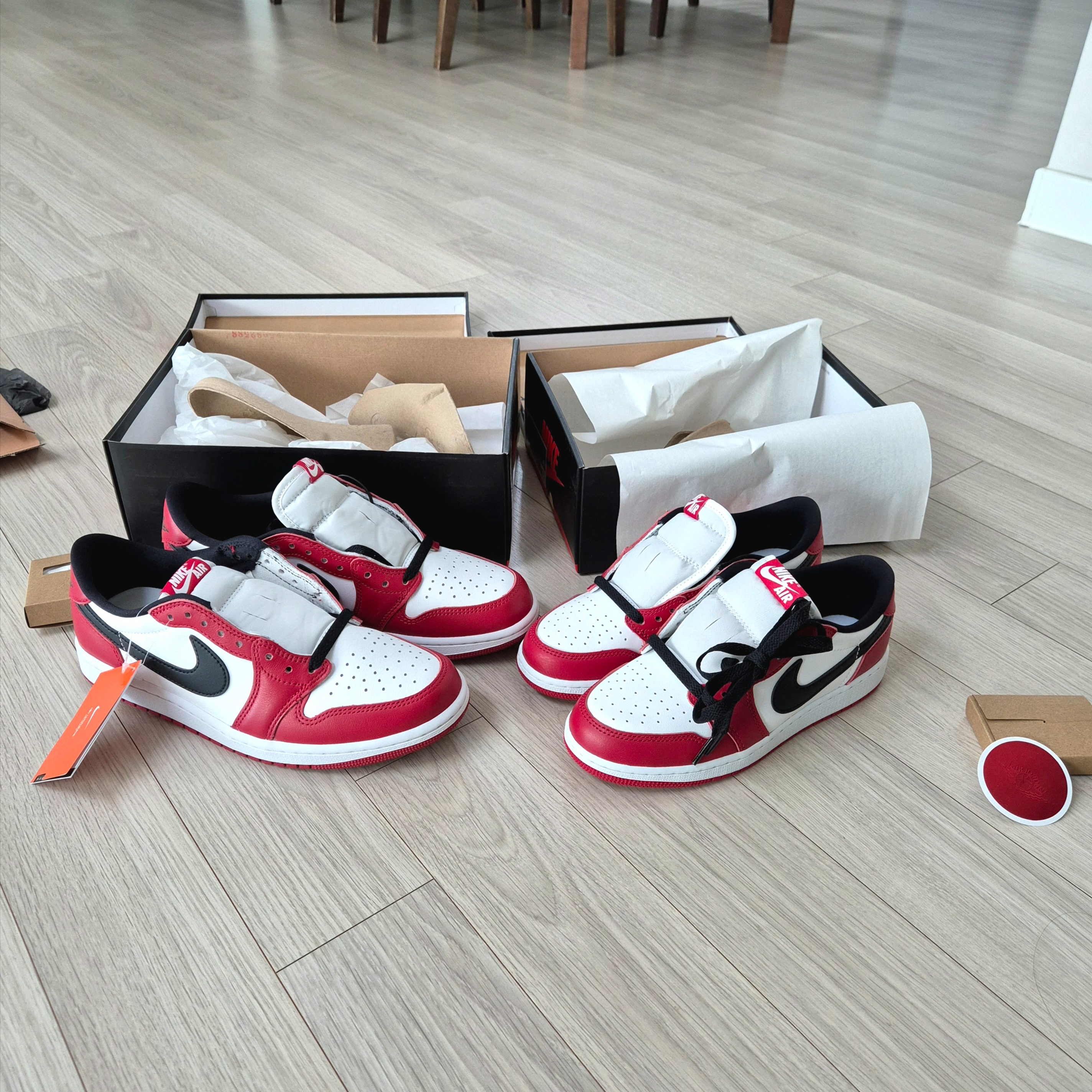 Jordan 1 Retro Low OG Chicago, (GS) Jordan 1 Retro Low OG Chicago 착용 스타일 - 1