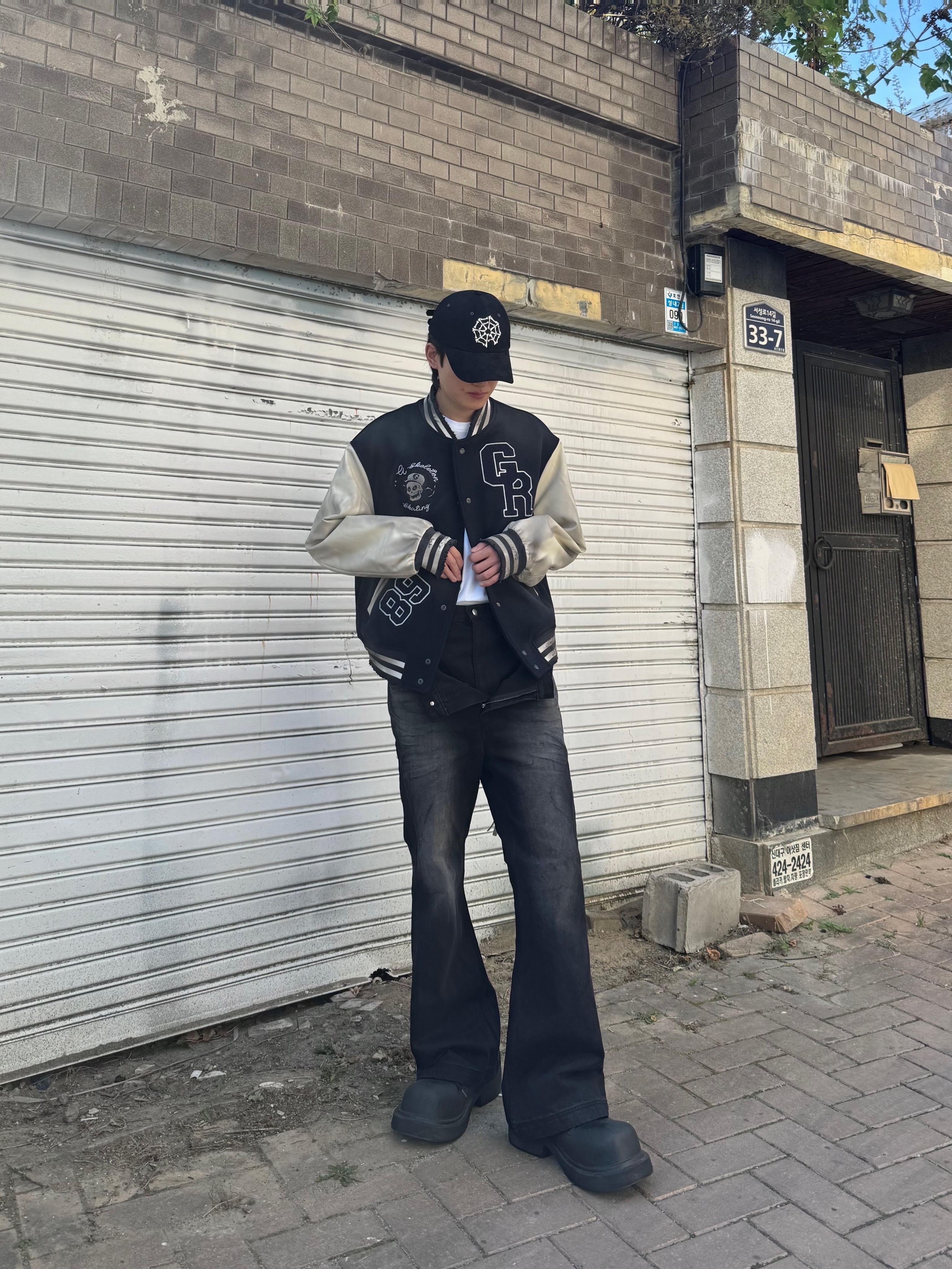 Grailz Skeletkate Dirty Varsity Jacket Navy, Balenciaga Steroid Derby Black 착용 스타일 - 1