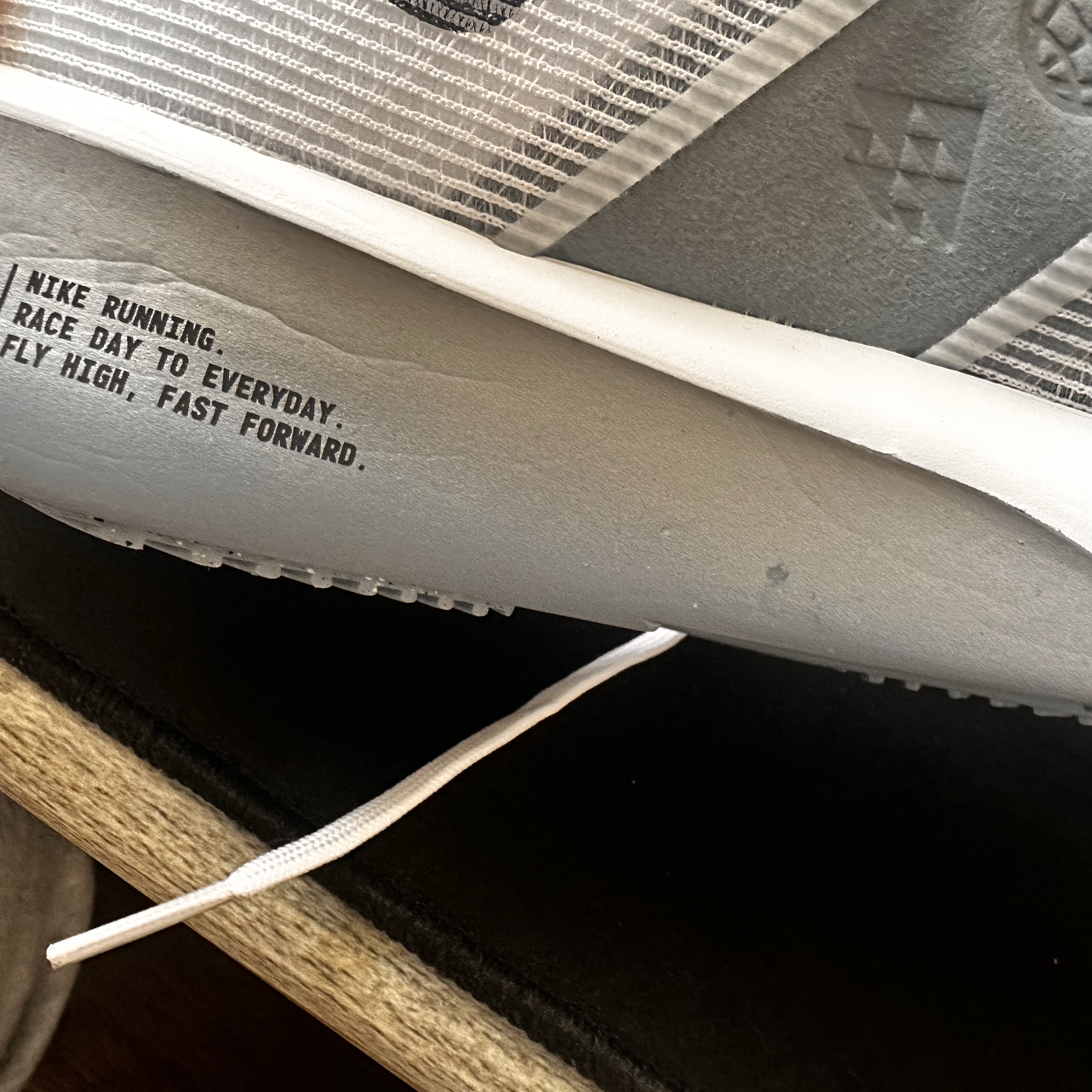 Nike Air Zoom Rival Fly 4 White Pure Platinum 착용 스타일 - 1