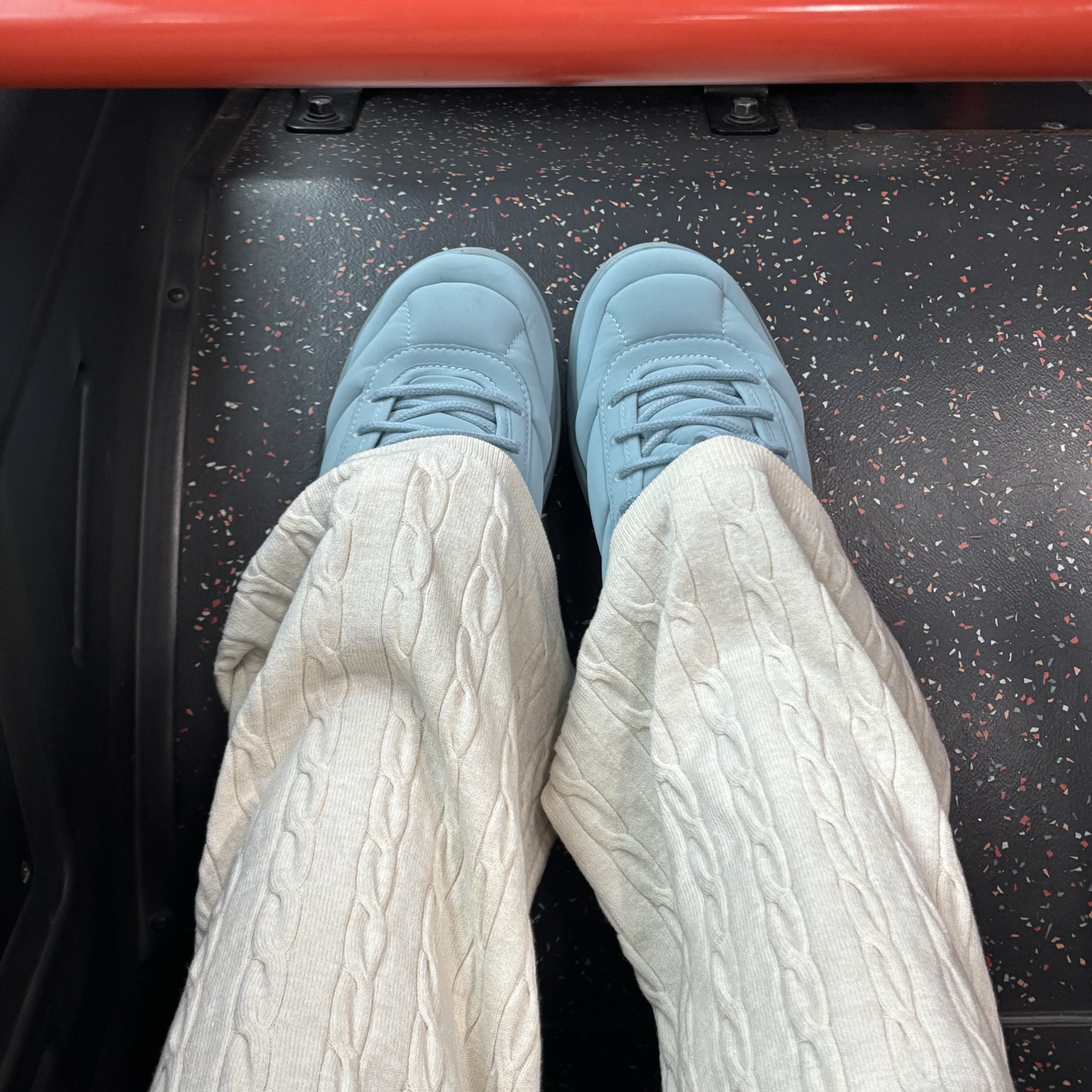 Hoka x Marni Bondi B3LS Tourmaline 착용 스타일 - 1
