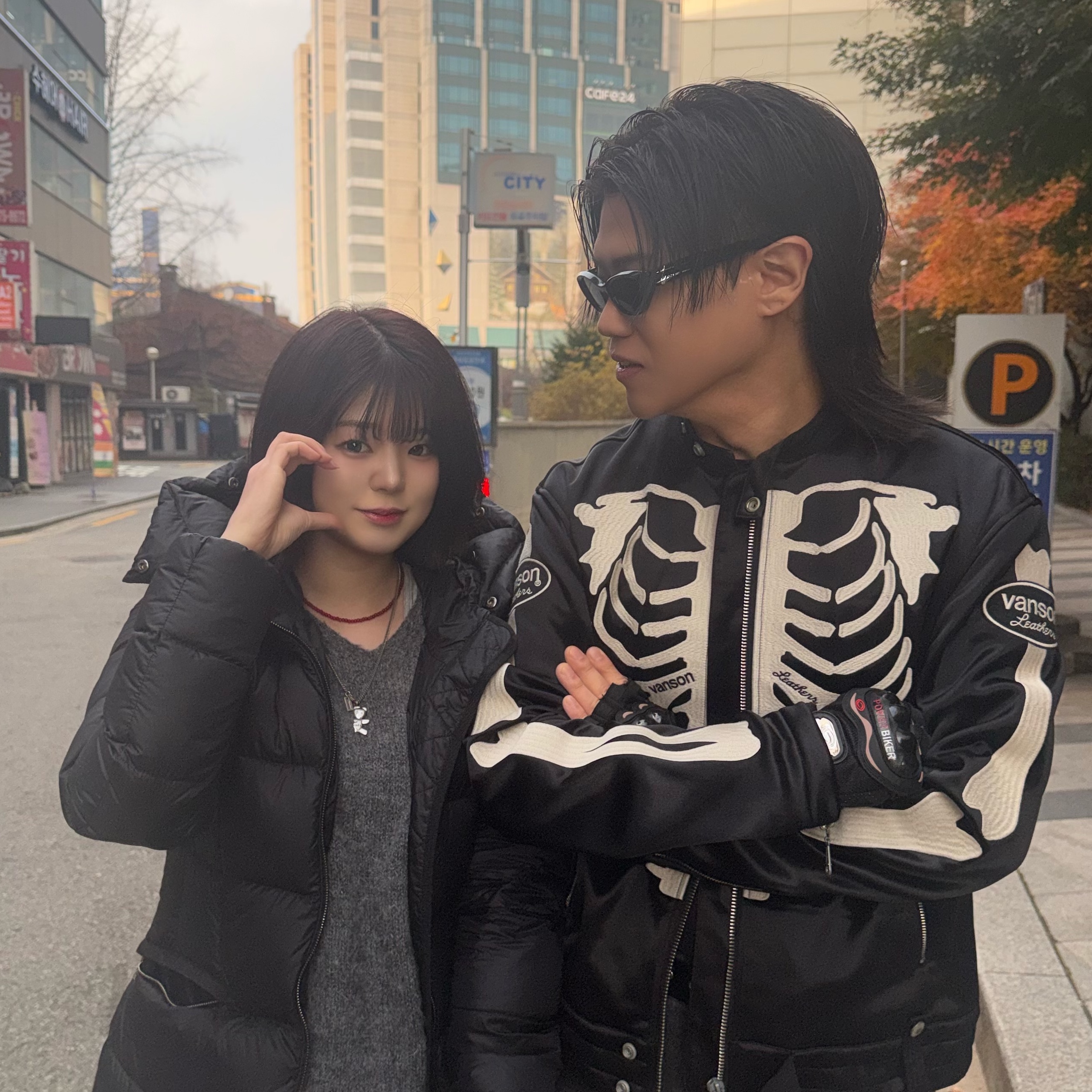 (W) Moncler Boed Hooded Shearing Trim Short Down Jacket Black Beige - 25FW, Heaven by Marc Jacobs Friendship Necklace Set Silver Ox (Set of 2) 착용 스타일 - 3