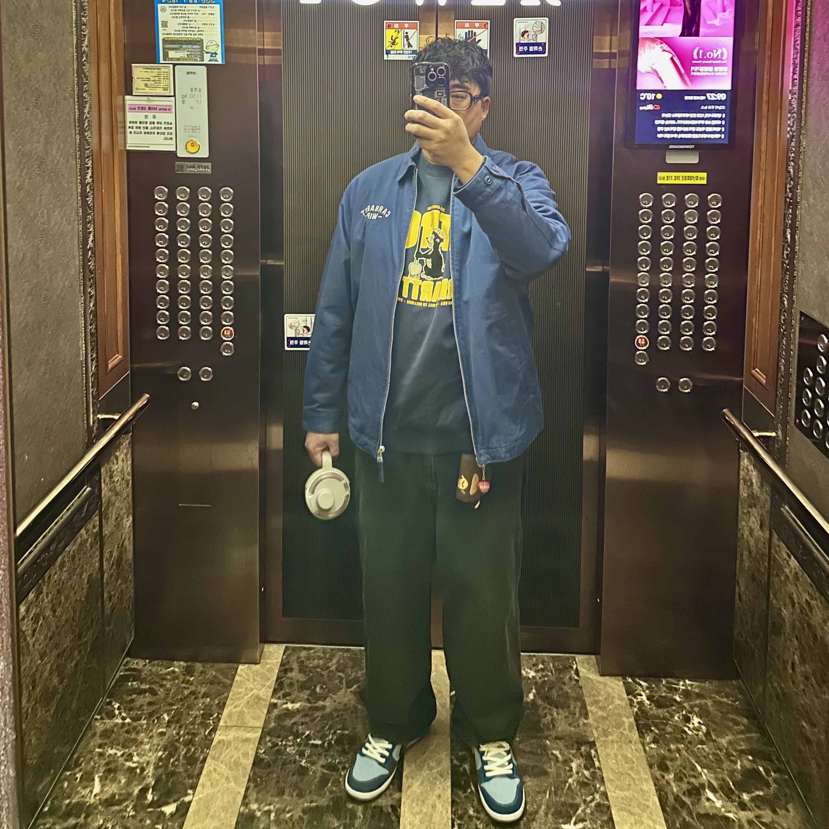 Gentle Monster x Maison Margiela MM114 Black Clear, Nike x Why So Sad? SB Dunk Low Pro Coastal Blue 착용 스타일 - 1