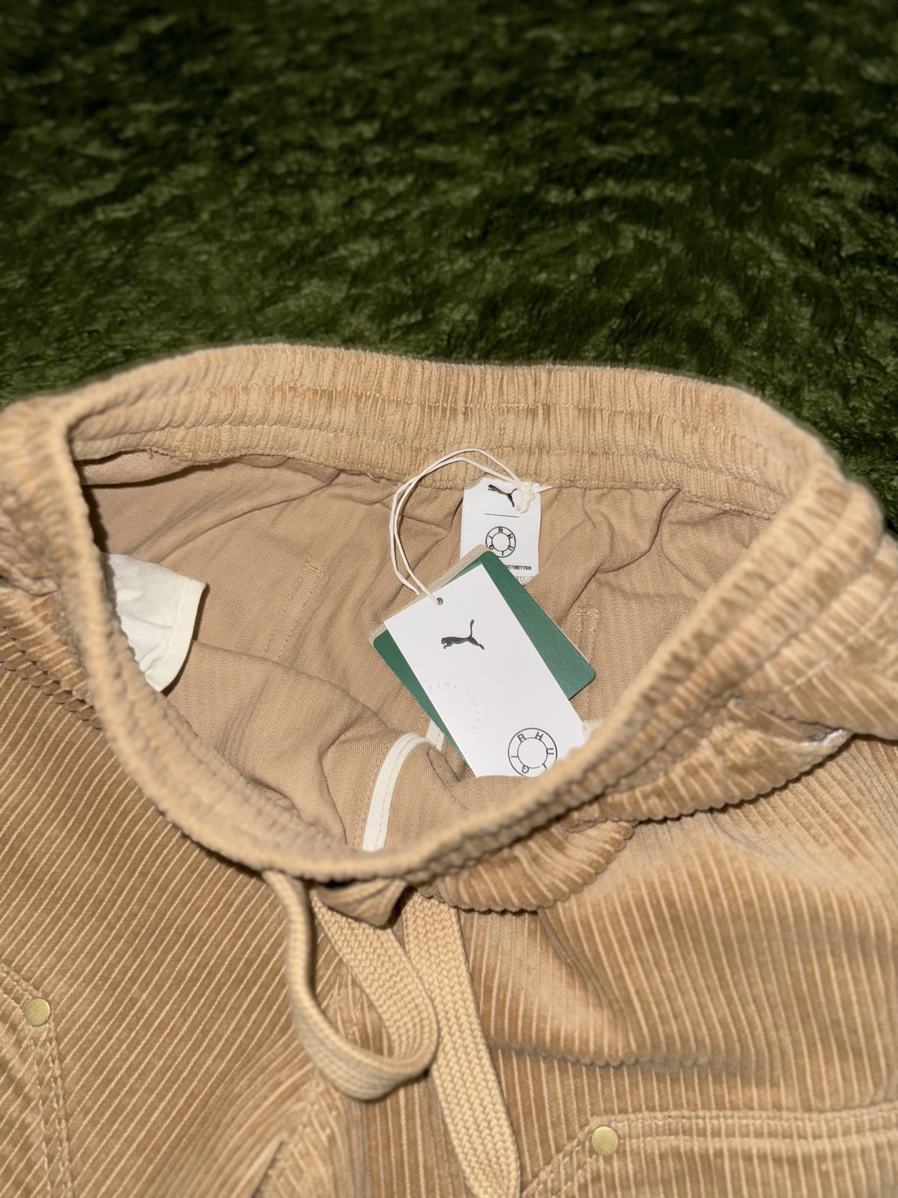 Puma X Rhuigi Corduroy Pants Sand Dune 착용 스타일 - 3