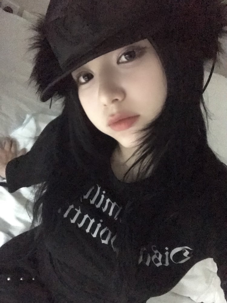 Open Yy Faux Fur Earflap Cap Black 착용 스타일 - 2