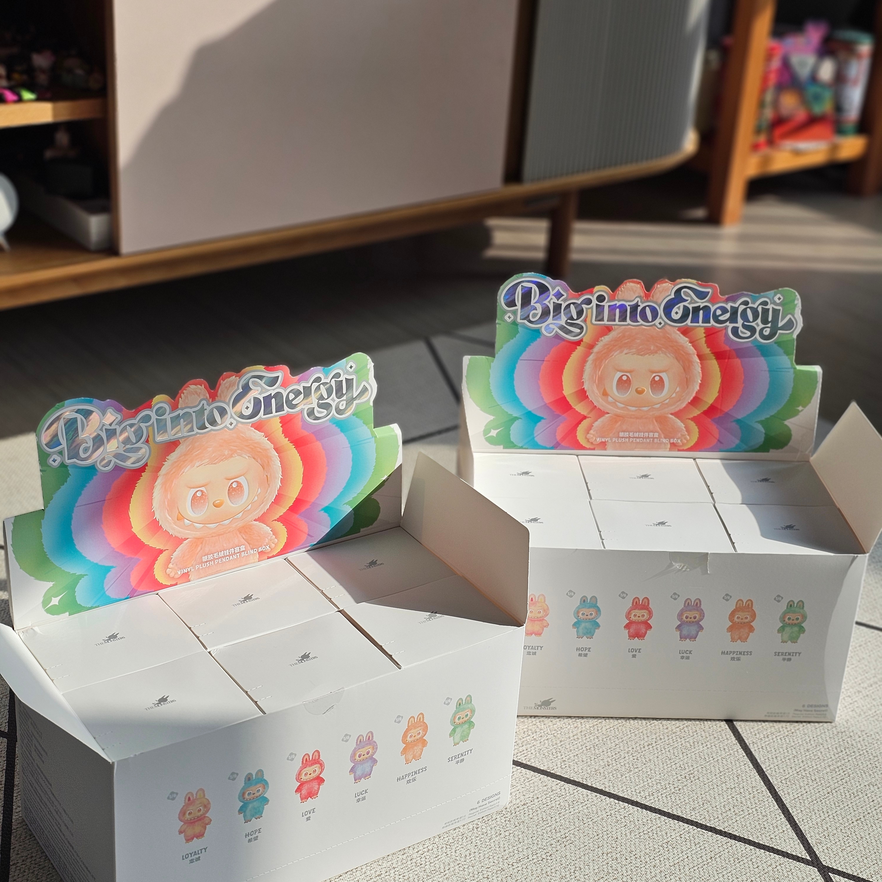 Pop Mart Labubu The Monsters Highlight Series Sealed Case (6 Blind Boxes) 착용 스타일 - 2