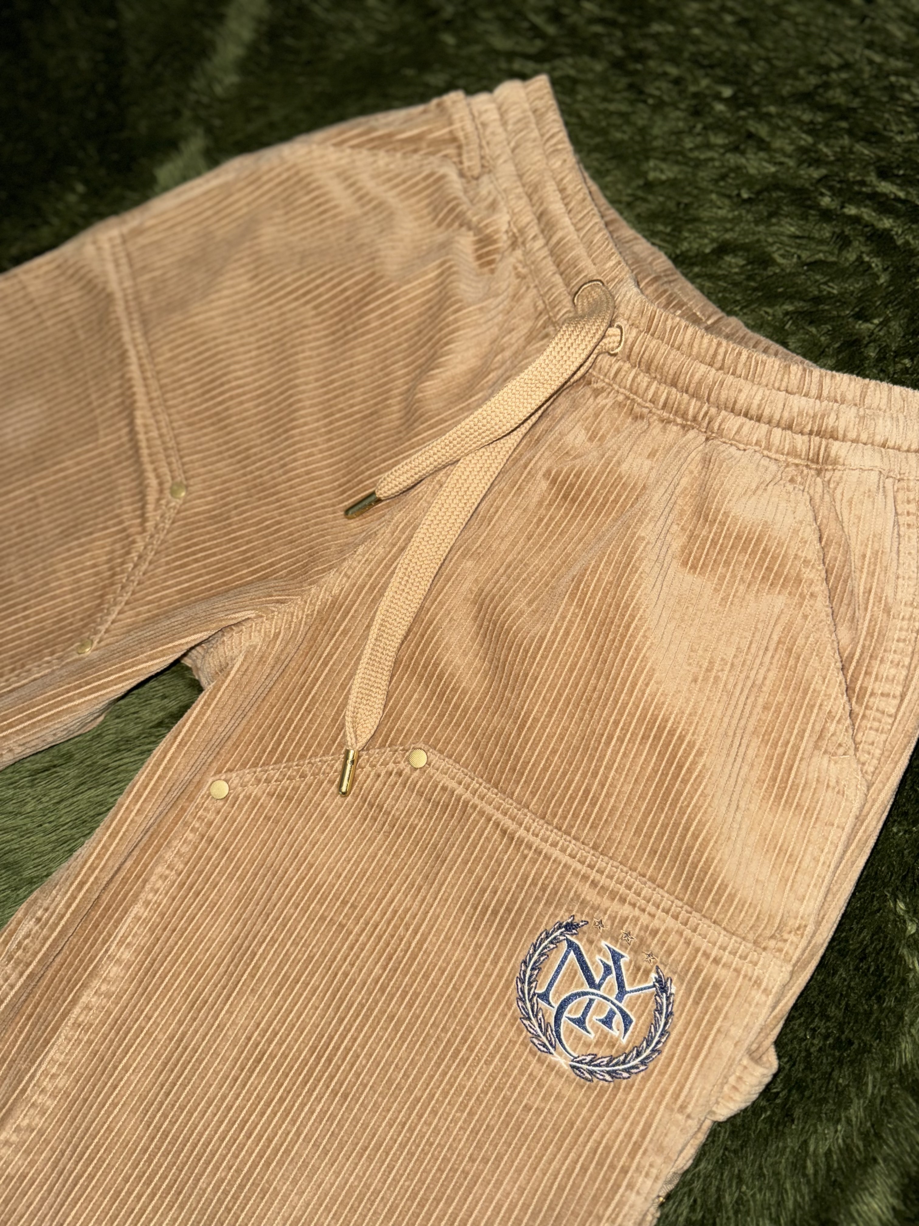 Puma X Rhuigi Corduroy Pants Sand Dune 착용 스타일 - 2