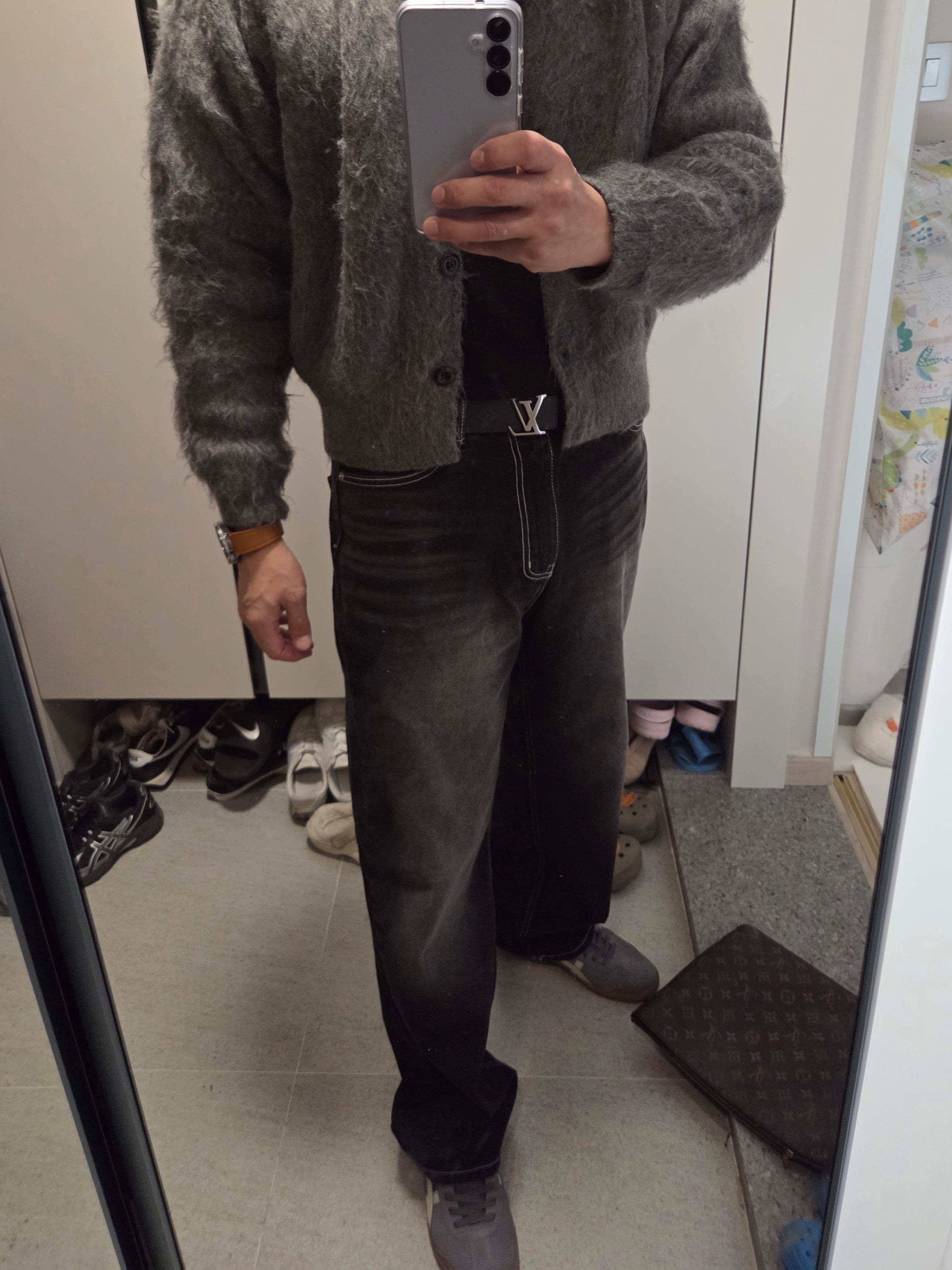 Onitsuka Tiger Tokuten Charcoal Birch 착용 스타일 - 2