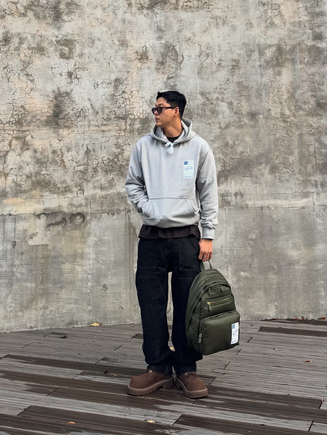SOULESURES BOLD BELUGA Espresso Brown 착용 스타일 - 2