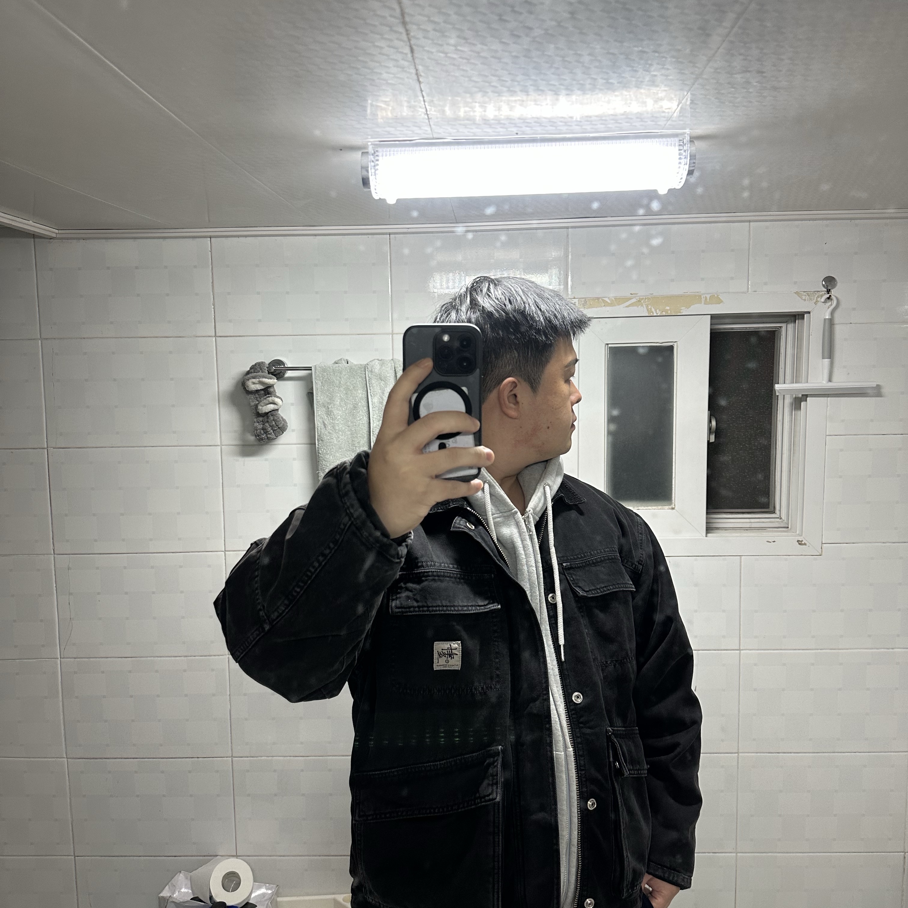 Stussy Washed Canvas Shop Jacket Black 착용 스타일