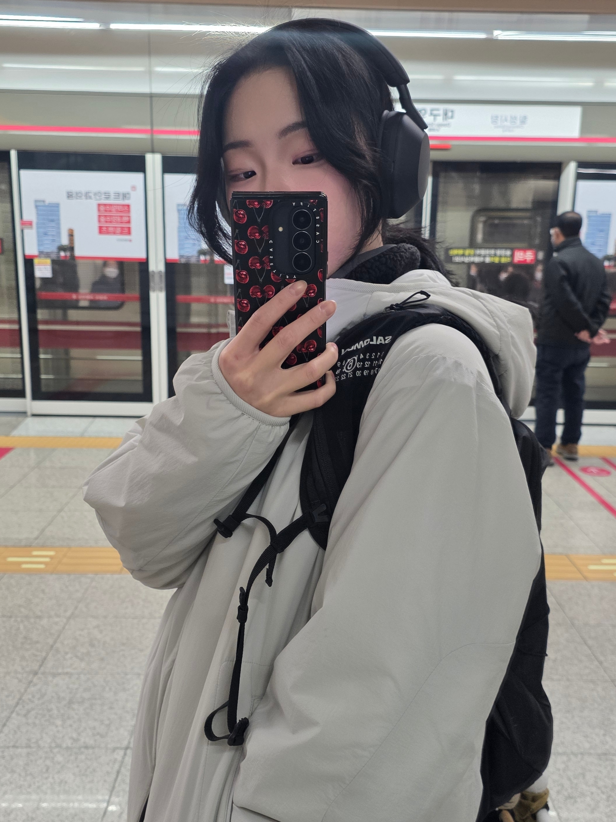 Salomon Modisay Padded Jacket Light Grey, Salomon x MM6 Maison Margiela XT-15 Black 착용 스타일 - 1