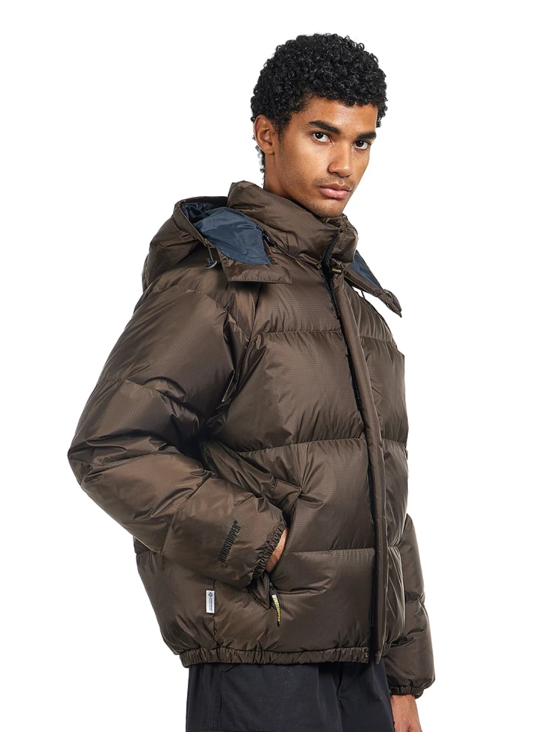 The North Face 1996 Water Shield Nuptse RDS Down Jacket Light Khaki, [트리플적립]SUNLOVE Toray Slice Down Jacket Black 착용 스타일 - 3