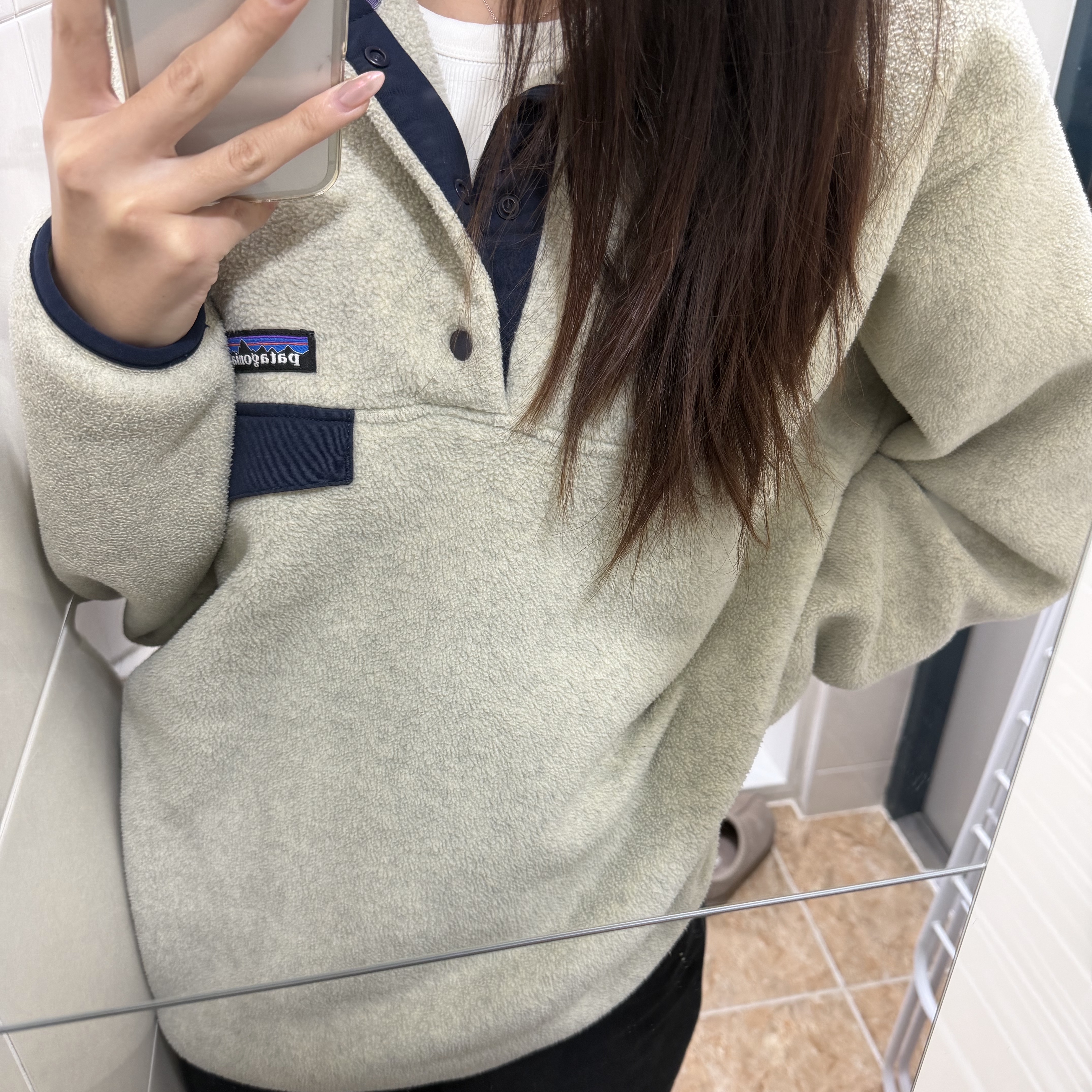 Patagonia Lightweight Synchilla Snap-T Fleece Pullover Oatmeal Heather/Smolder Blue/New Navy 착용 스타일 - 2