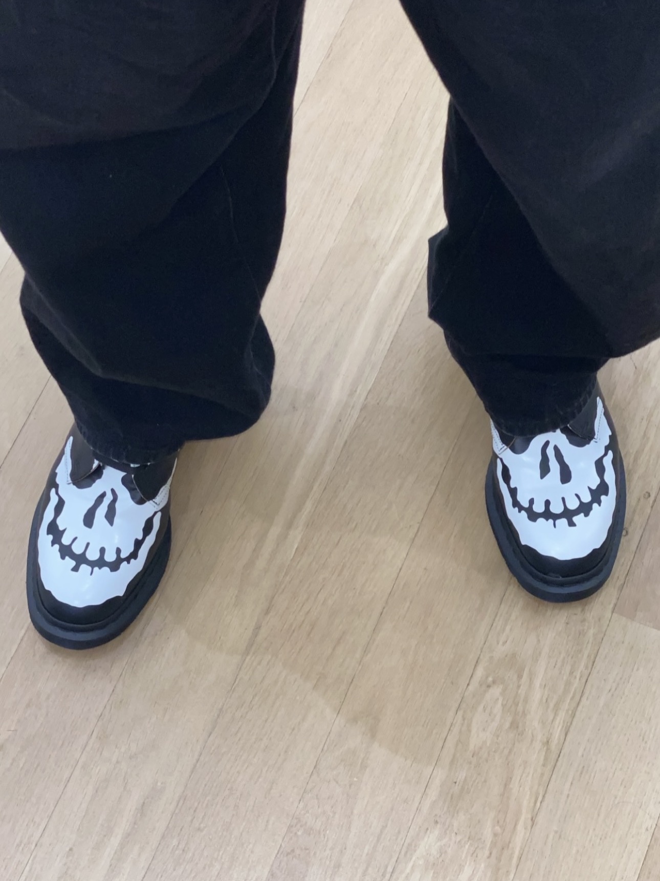 Dr. Martens x Supreme 1461 3-Eye Shoe Black - 25FW 착용 스타일 - 1