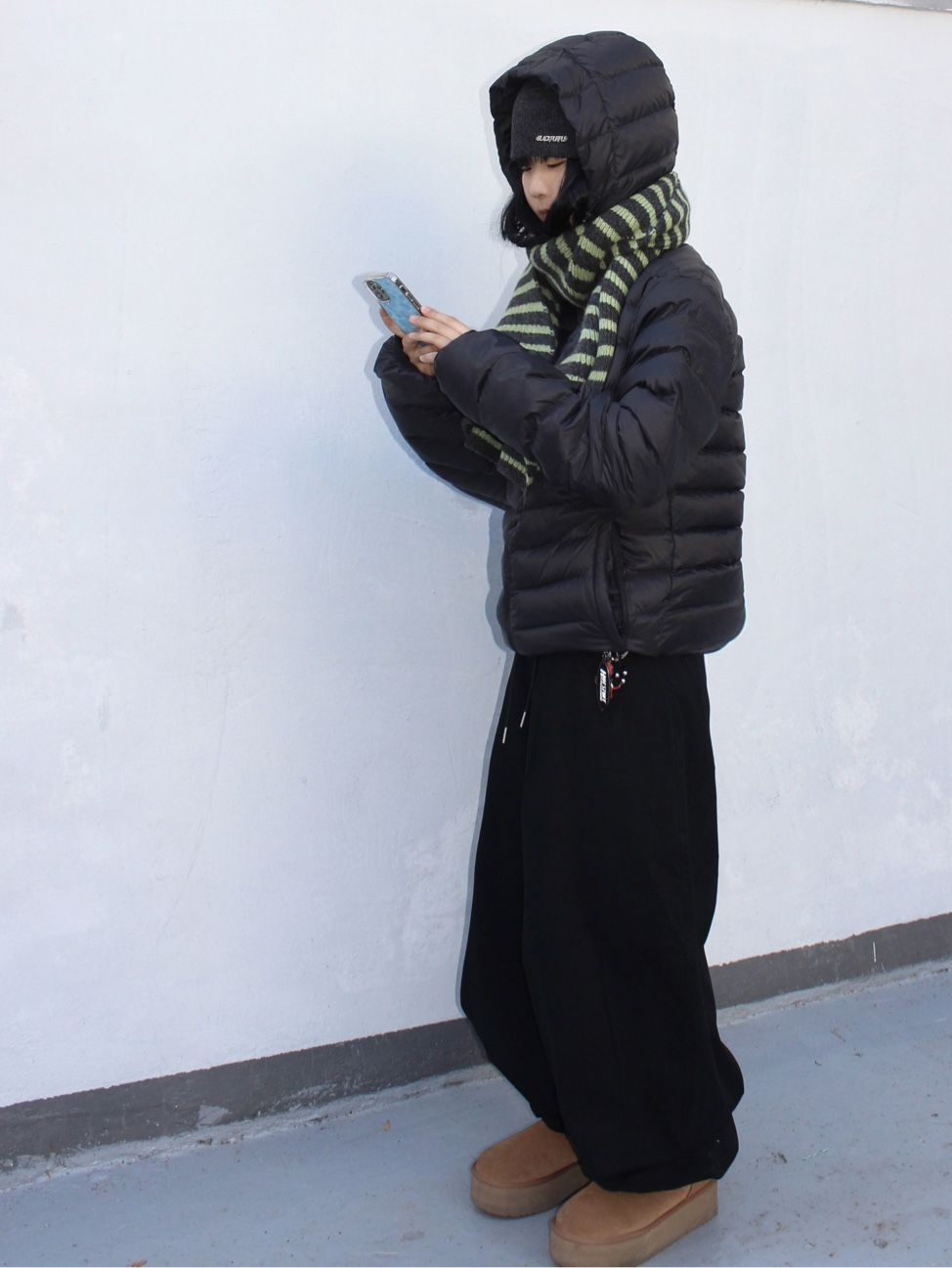 QT8 GARMENTS Duck Down Lightweight Jacket Black 착용 스타일 - 2