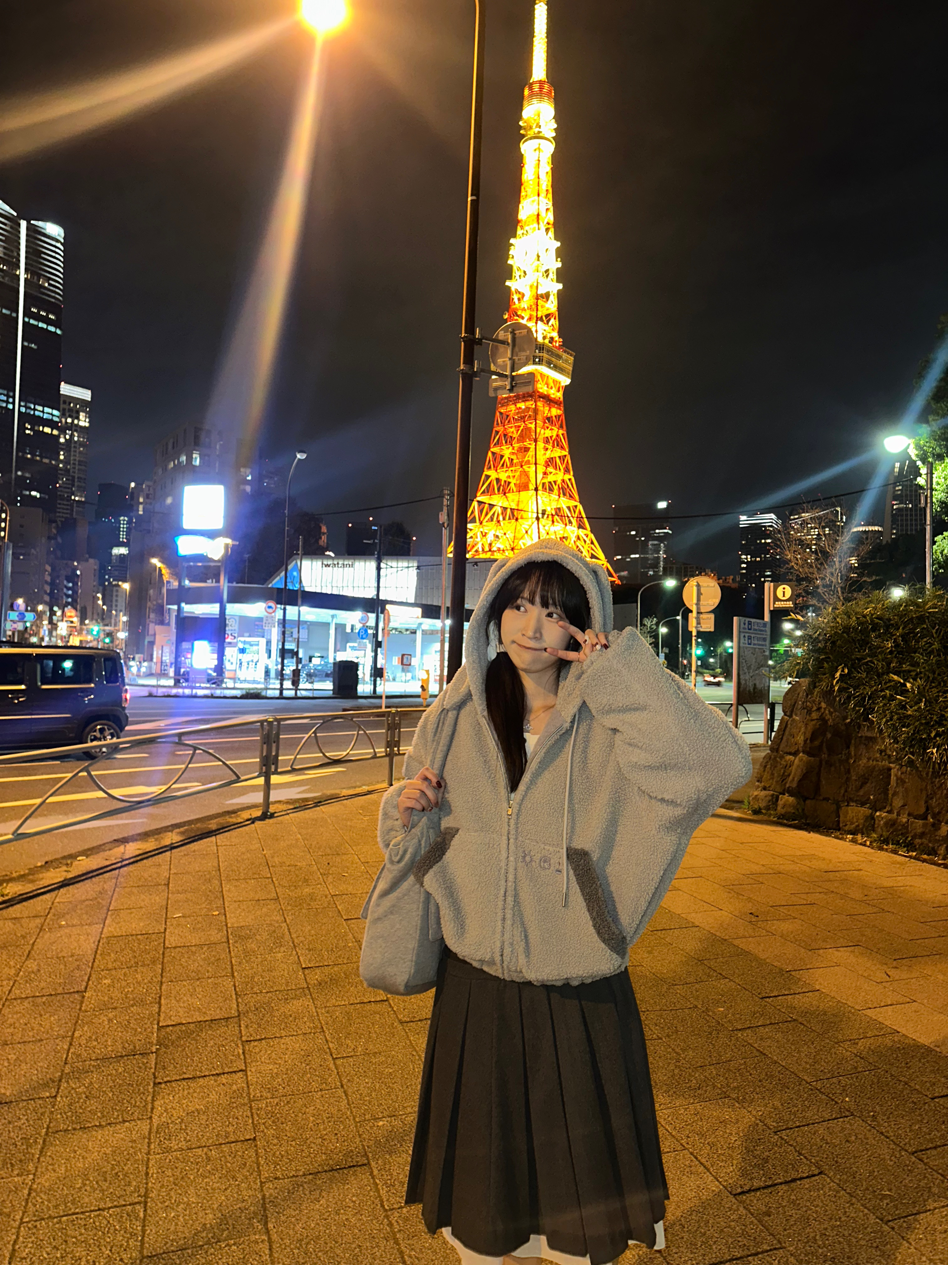 Subu x Coyseio Bunny Sweat Padding Shoes Melange Gray 착용 스타일 - 3