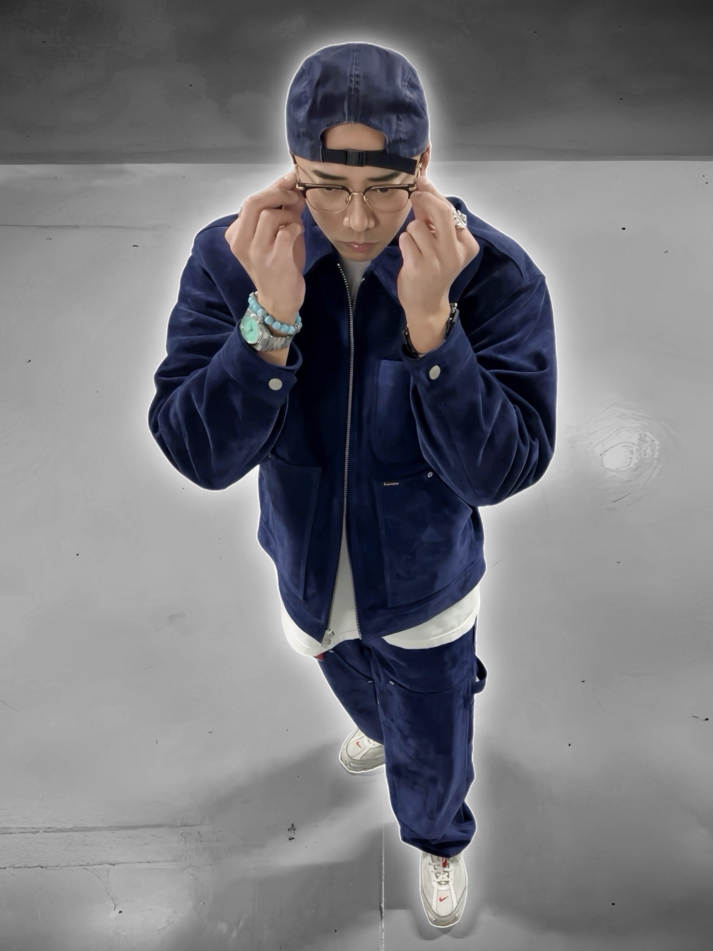 Supreme Pigment 2-Tone Camp Cap Navy - 24SS, Supreme Suede Work Jacket Blue - 24FW 착용 스타일