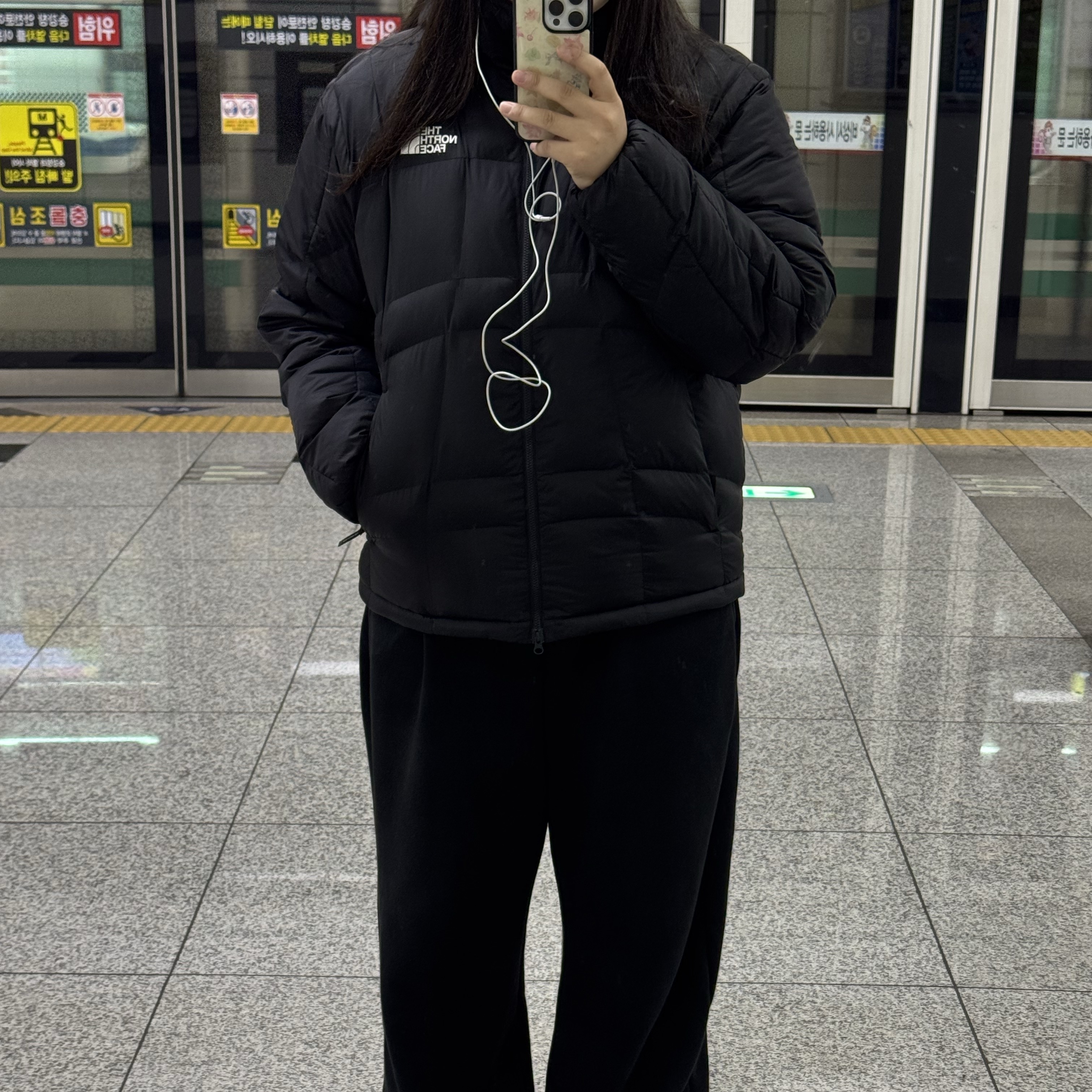 The North Face Wave LT On Jacket Real Black - 25FW 착용 스타일 - 1