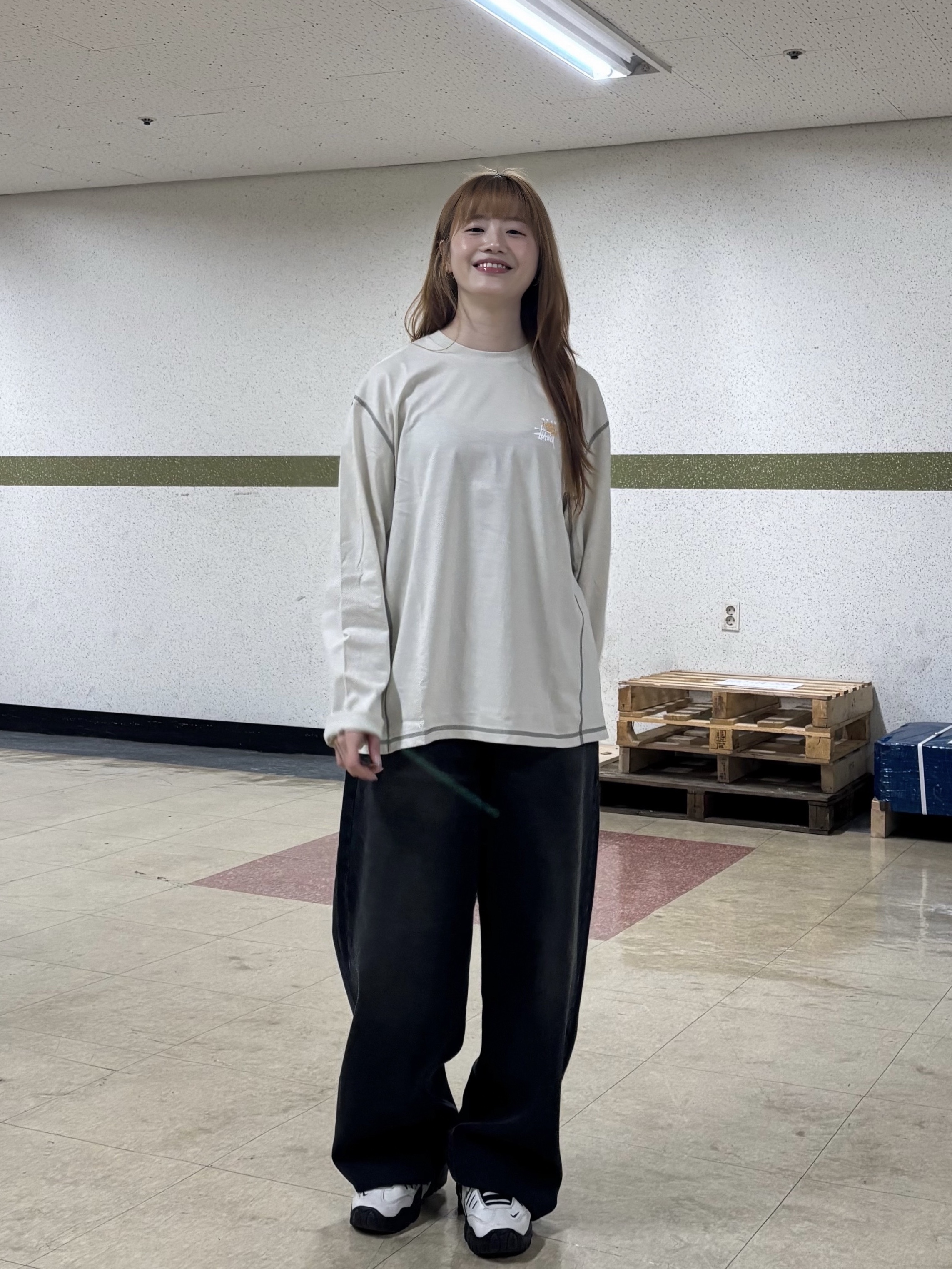 Stussy x Mountain Hardwear LS T-Shirt Stone, Nike x Ambush Air Adjust Force SP Summit White and Black 착용 스타일 - 8