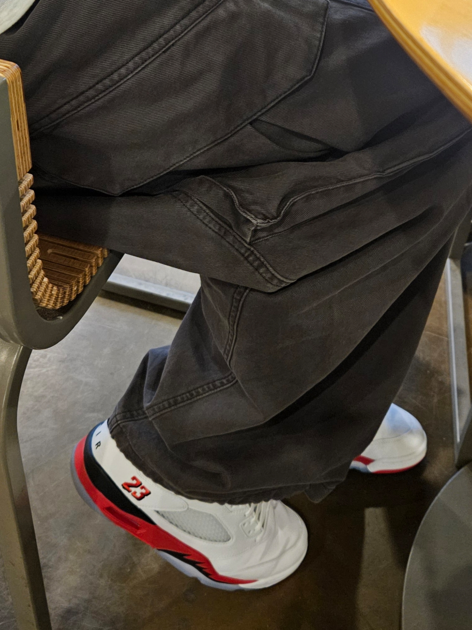 IAB Studio Long Sleeve Light Gray, The North Face Himalayan 30th Anniversary Parka Black - 24FW 착용 스타일 - 3