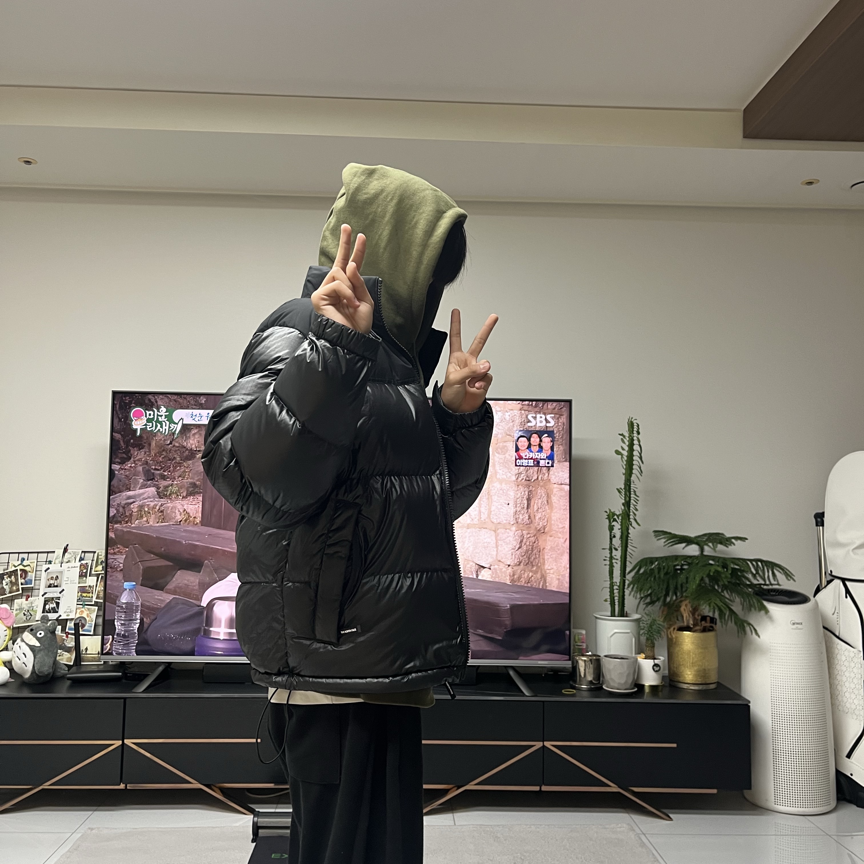 The North Face White Label Novelty Nuptse RDS Down Jacket Black 착용 스타일