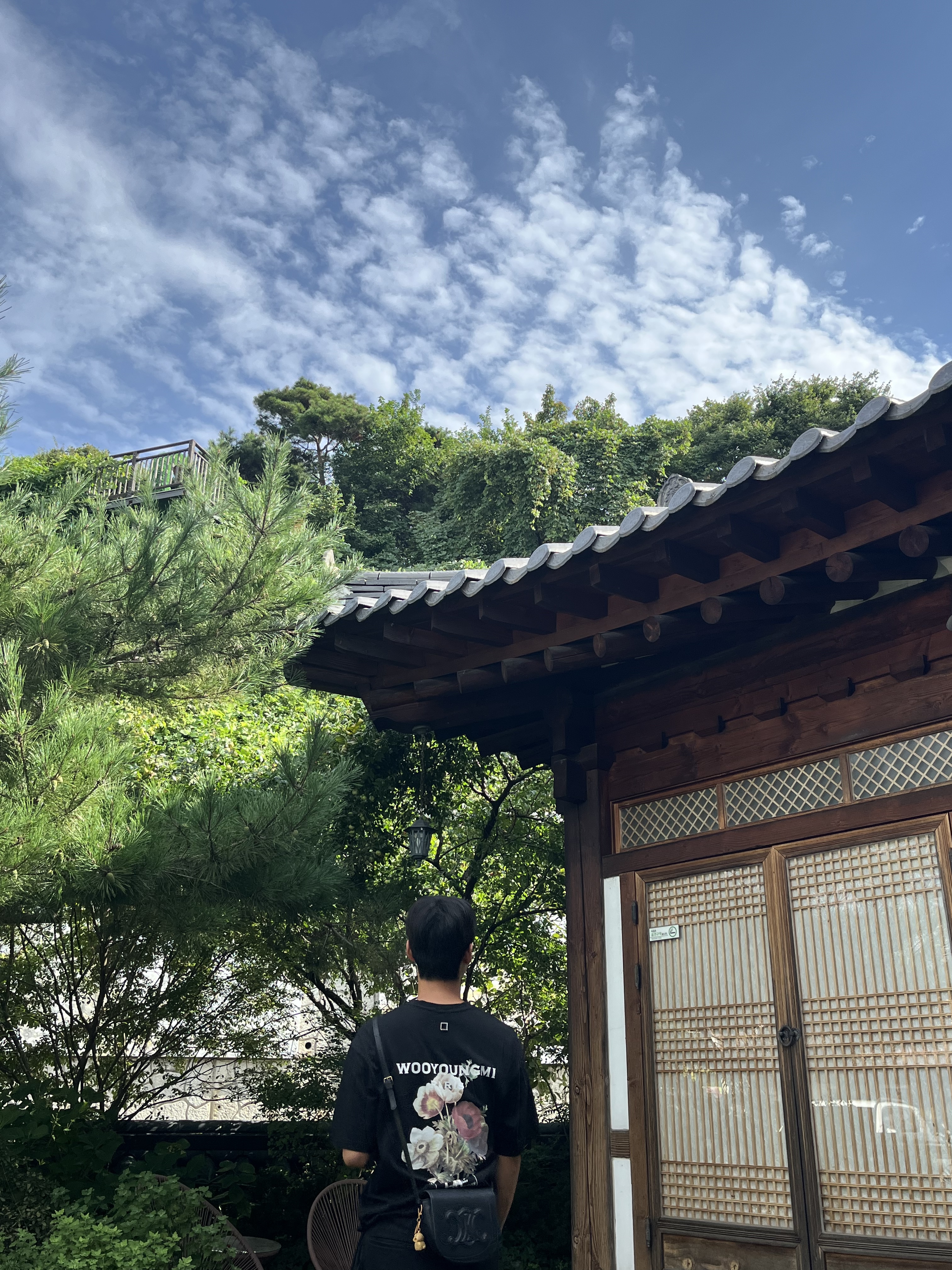 Wooyoungmi Flower Print Back Logo T-Shirt Black - 23FW, Salomon XT-6 GTX Blue Print Heather 착용 스타일 - 2