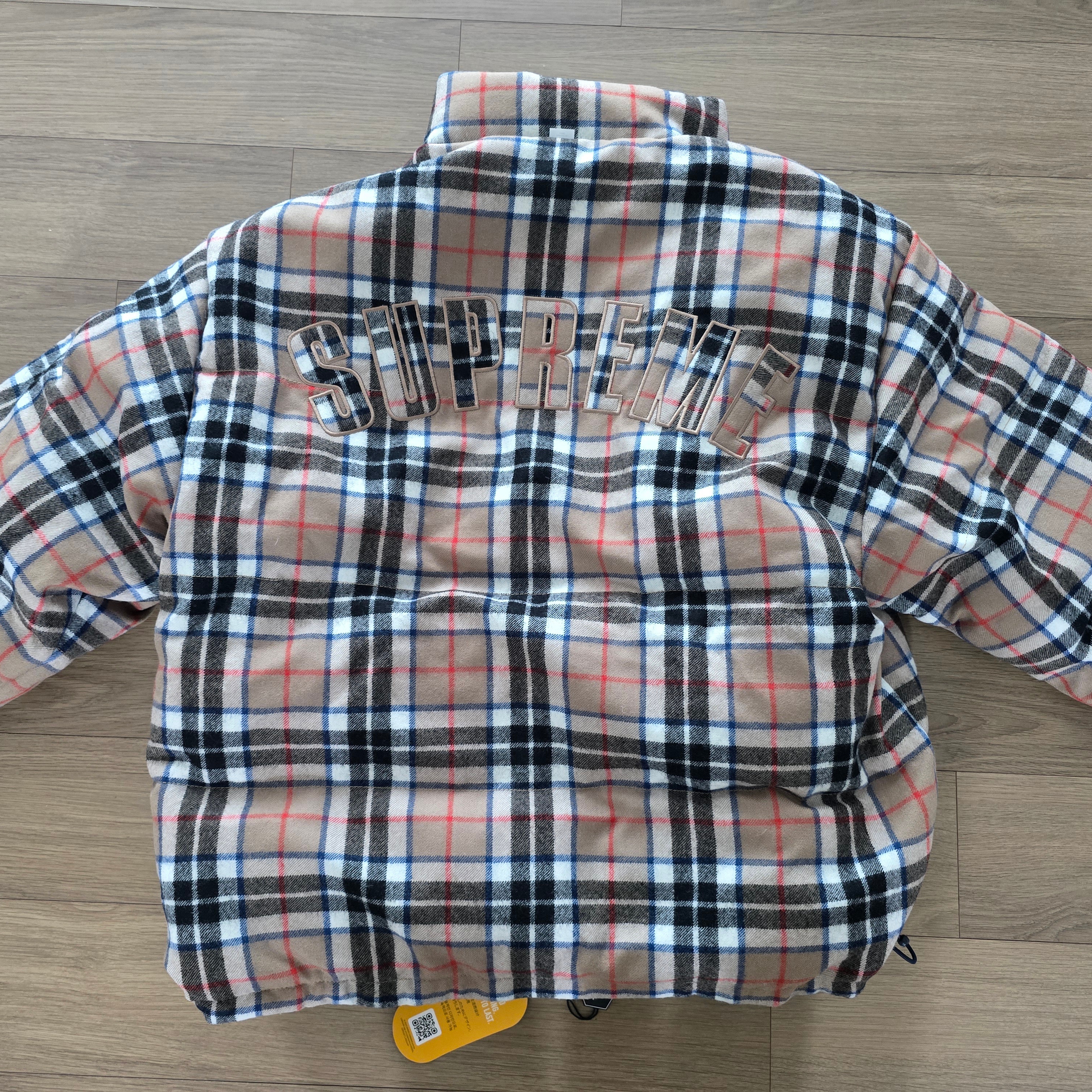 Supreme Reversible Puffer Jacket Navy - 24FW 착용 스타일 - 1