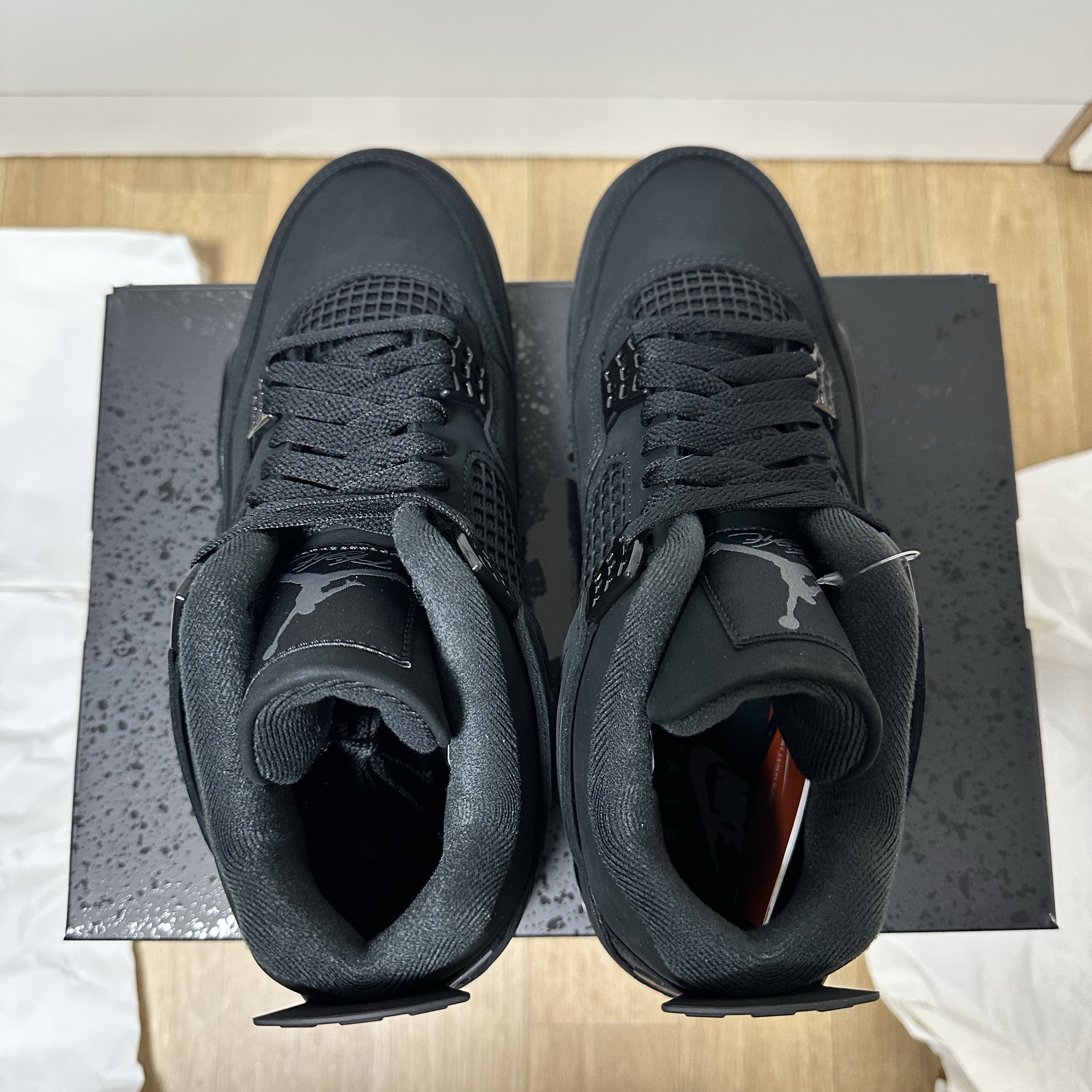 Jordan 4 Retro Black Cat 2025 착용 스타일 - 6