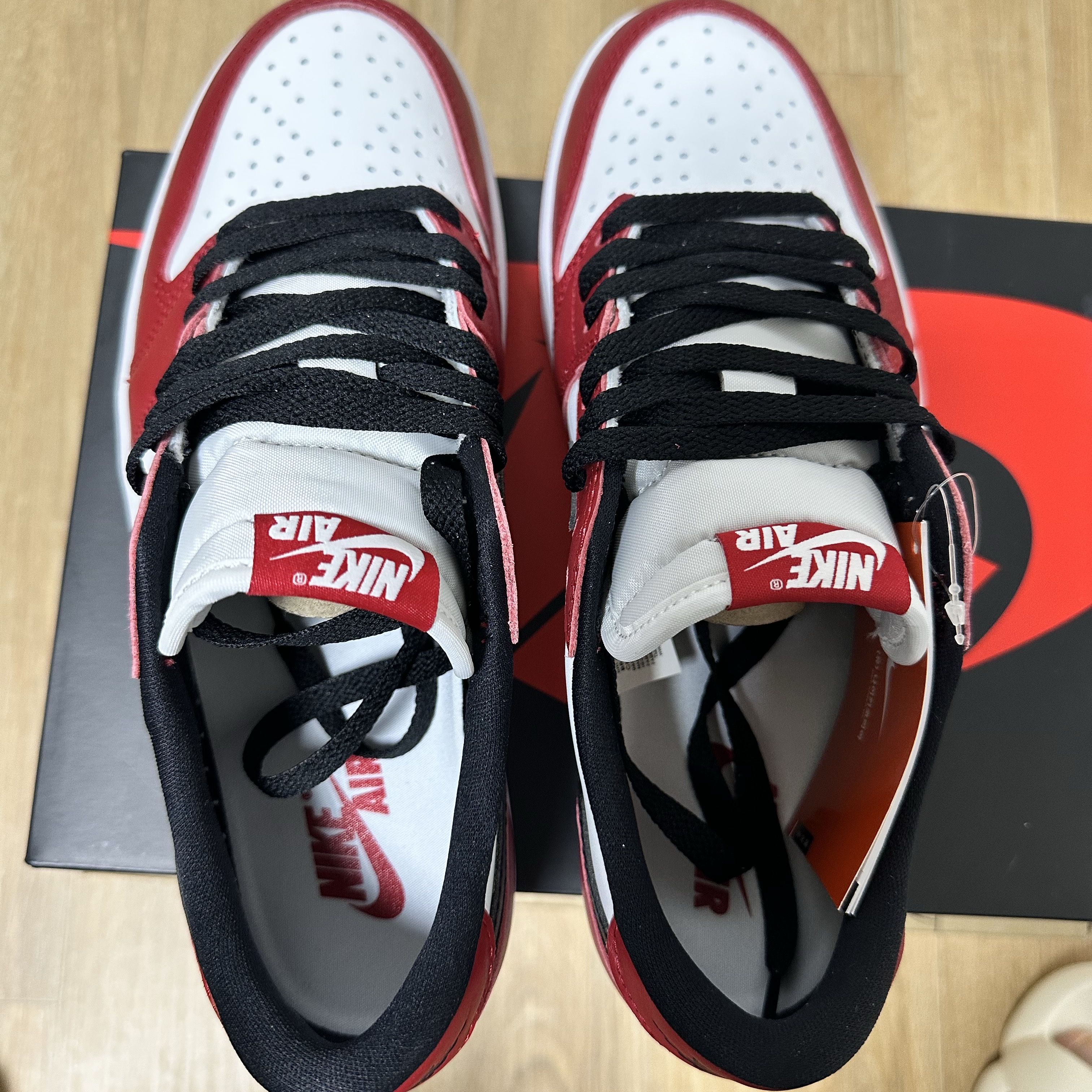 Jordan 1 Retro Low OG Chicago 착용 스타일 - 5