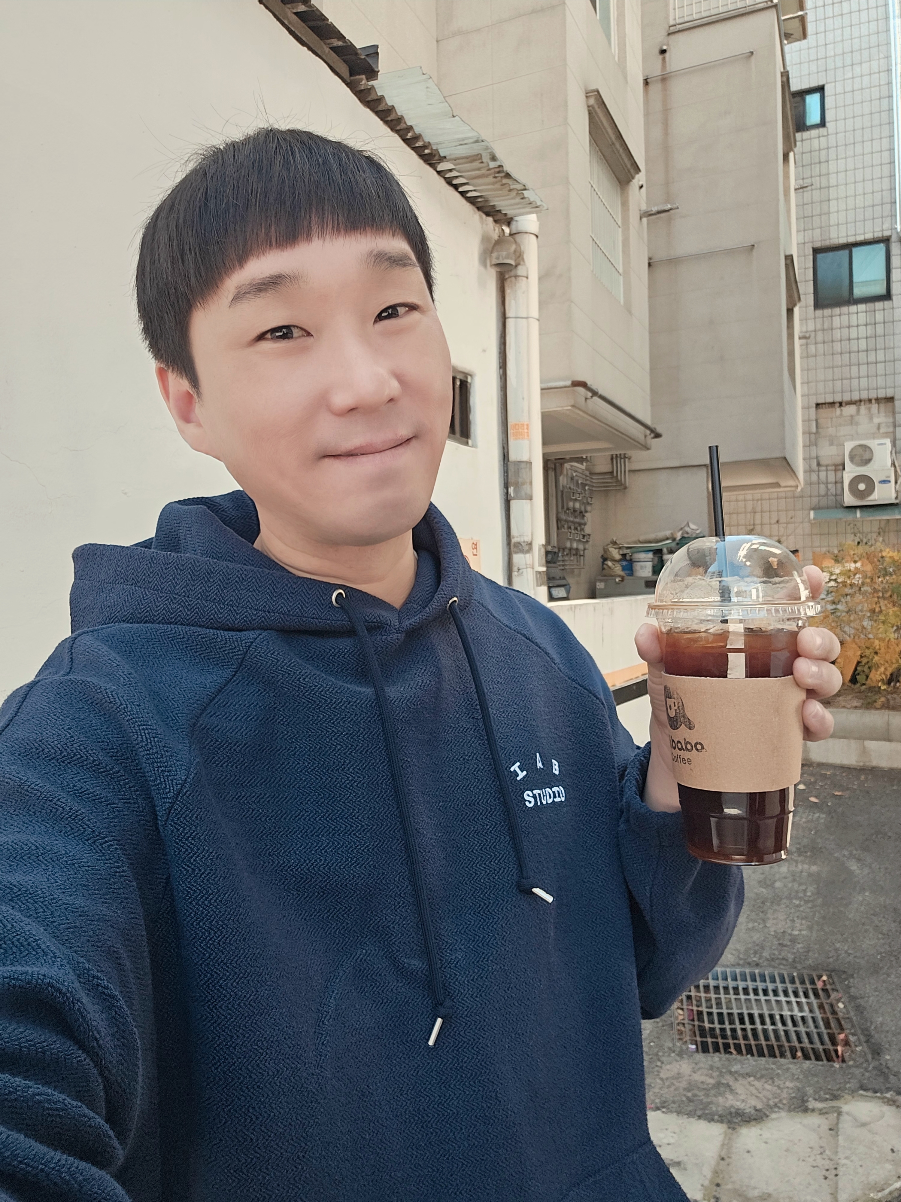 IAB Studio Herringbone Hoodie Navy White, IAB Studio Herringbone Shorts Navy White 착용 스타일 - 3