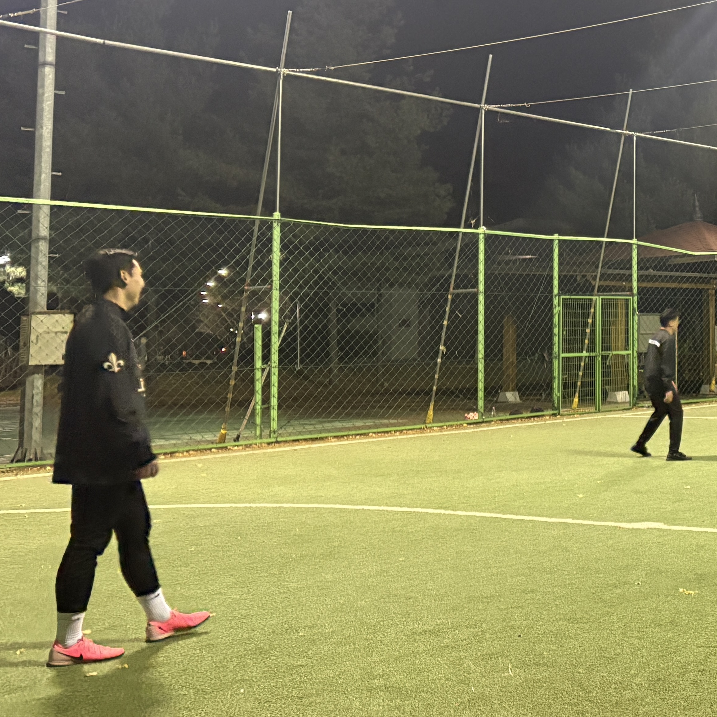 Nike Phantom GX 2 Pro TF Sunset Pulse Black 착용 스타일
